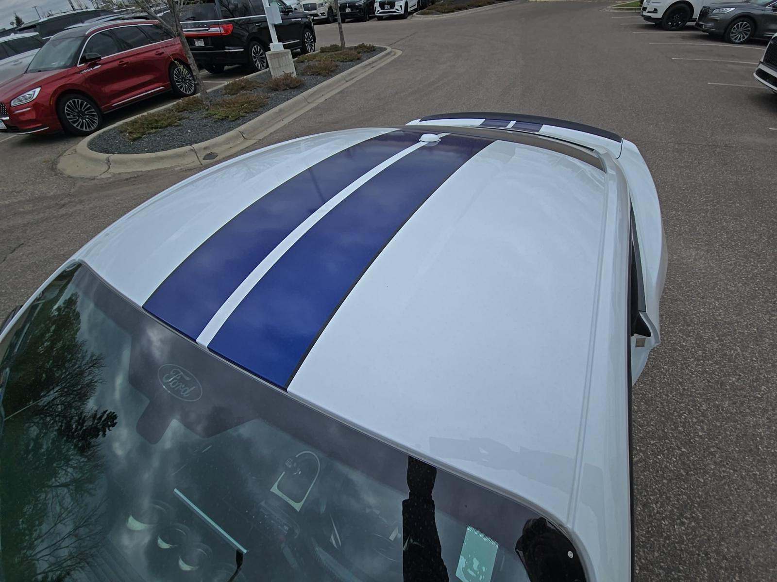 FORD MUSTANG - 8