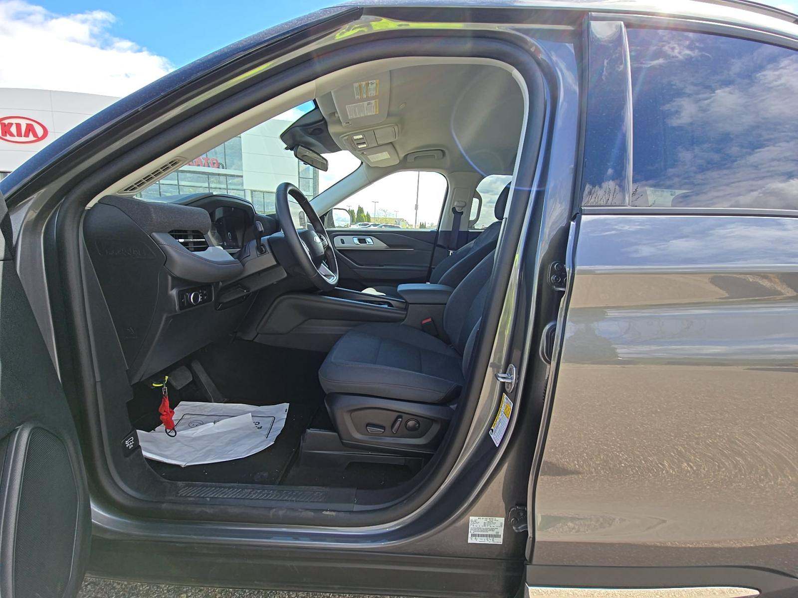 FORD EXPLORER - 2