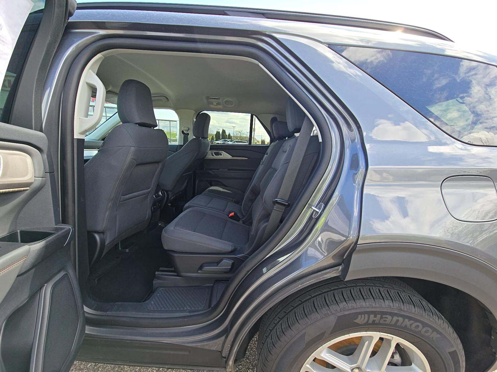 FORD EXPLORER - 9