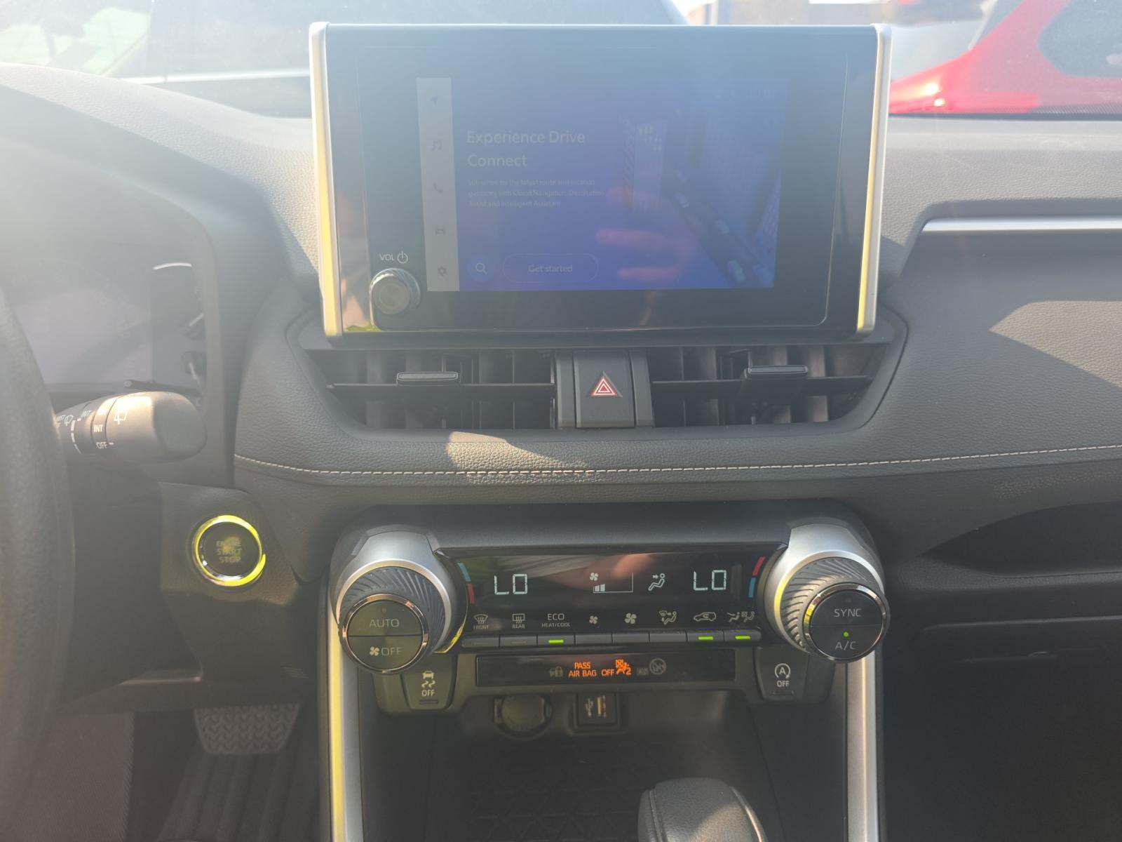 2024 Toyota RAV4 XLE FWD