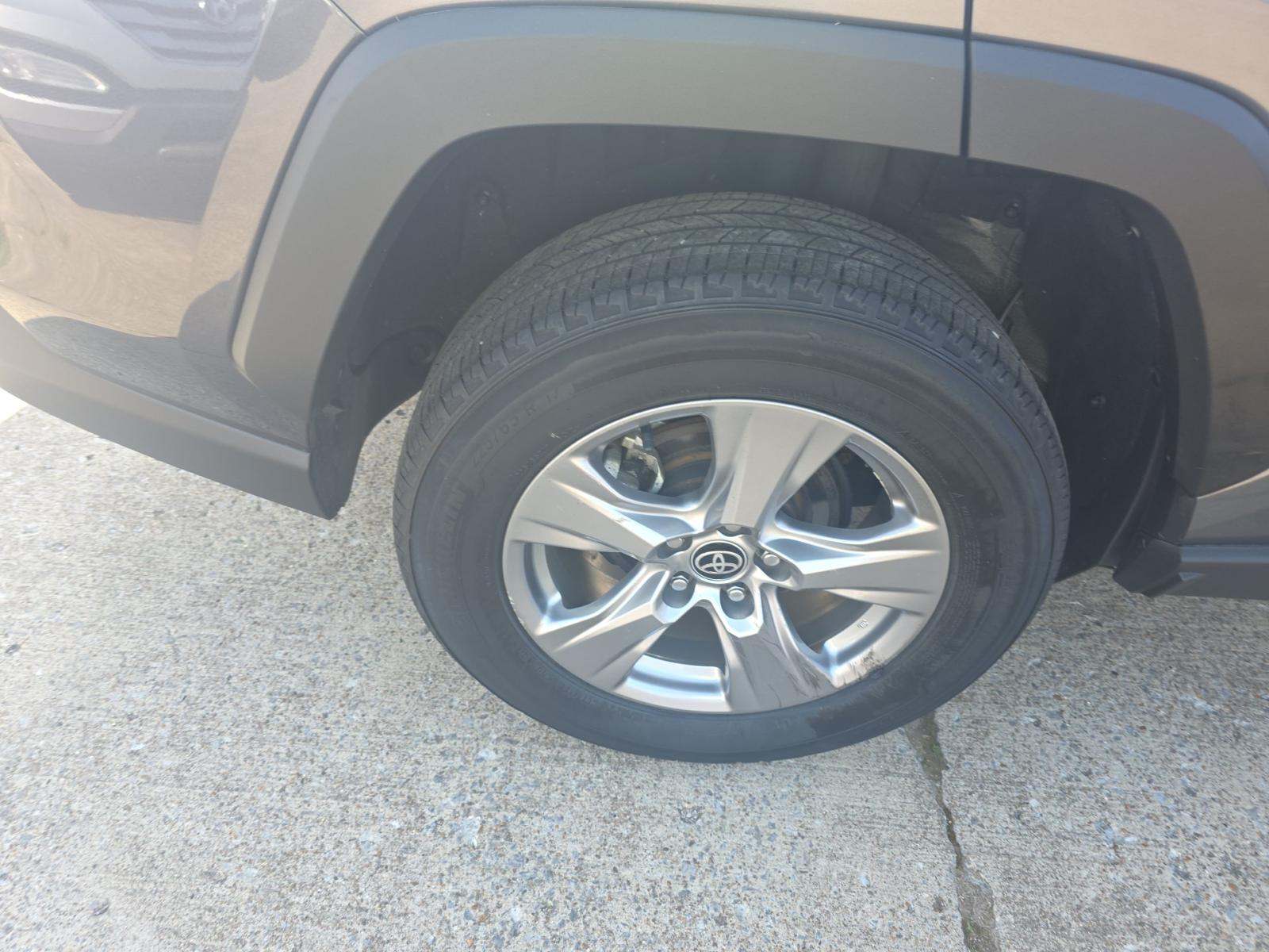 2024 Toyota RAV4 XLE FWD