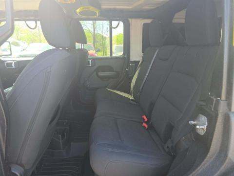 JEEP UNLIMITED SPORT - 9