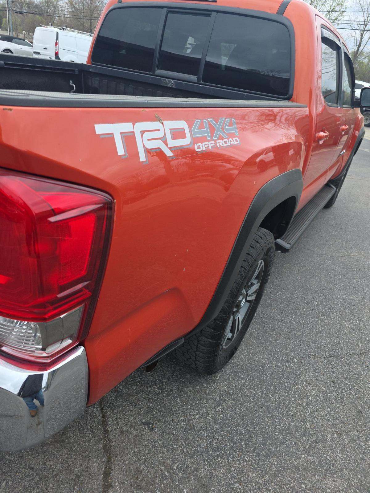 2017 Toyota Tacoma TRD Off-Road AWD