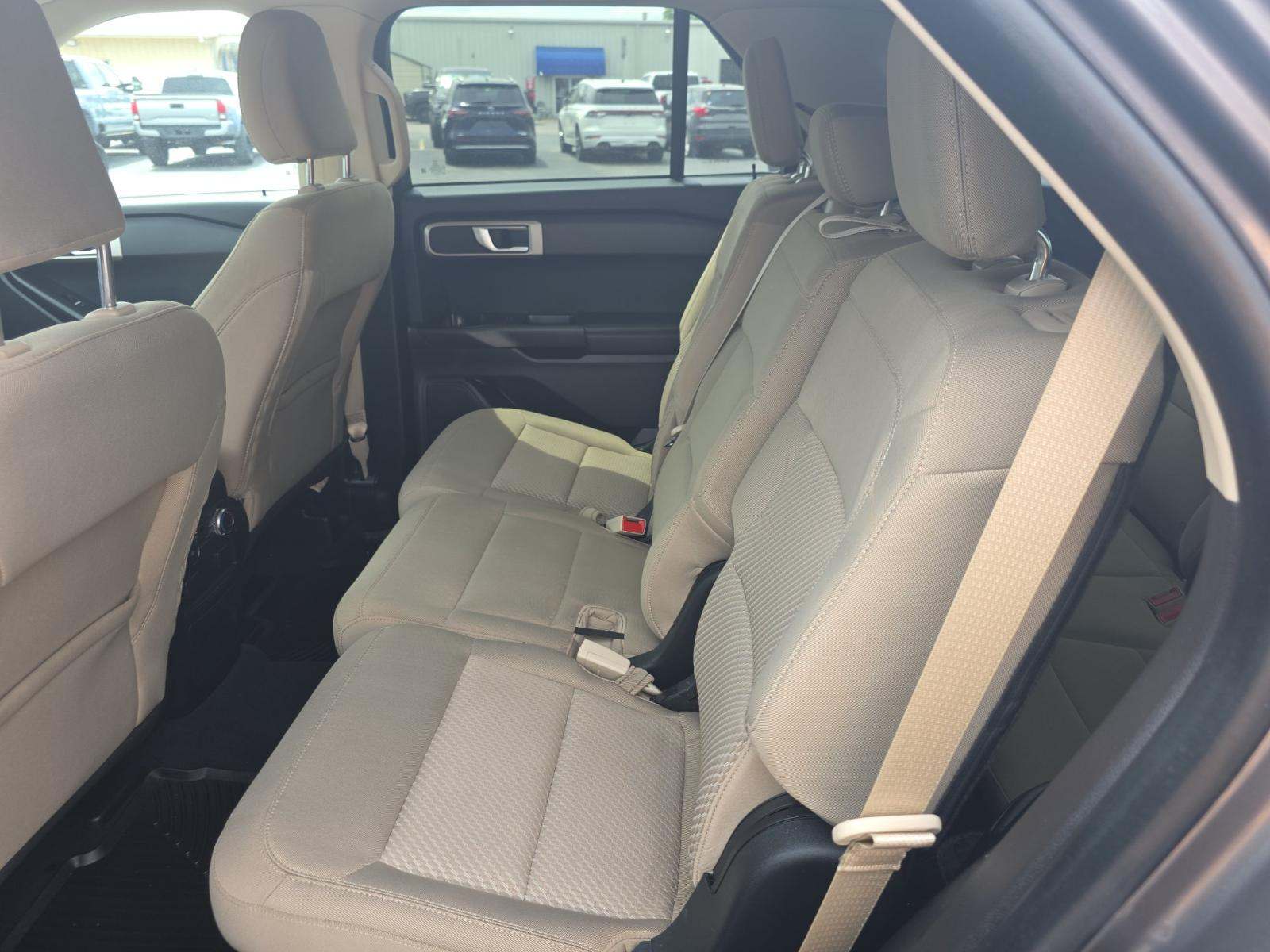 FORD EXPLORER - 9