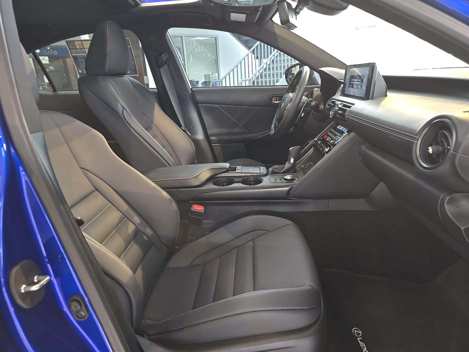 2025 Lexus IS IS 350 F SPORT AWD