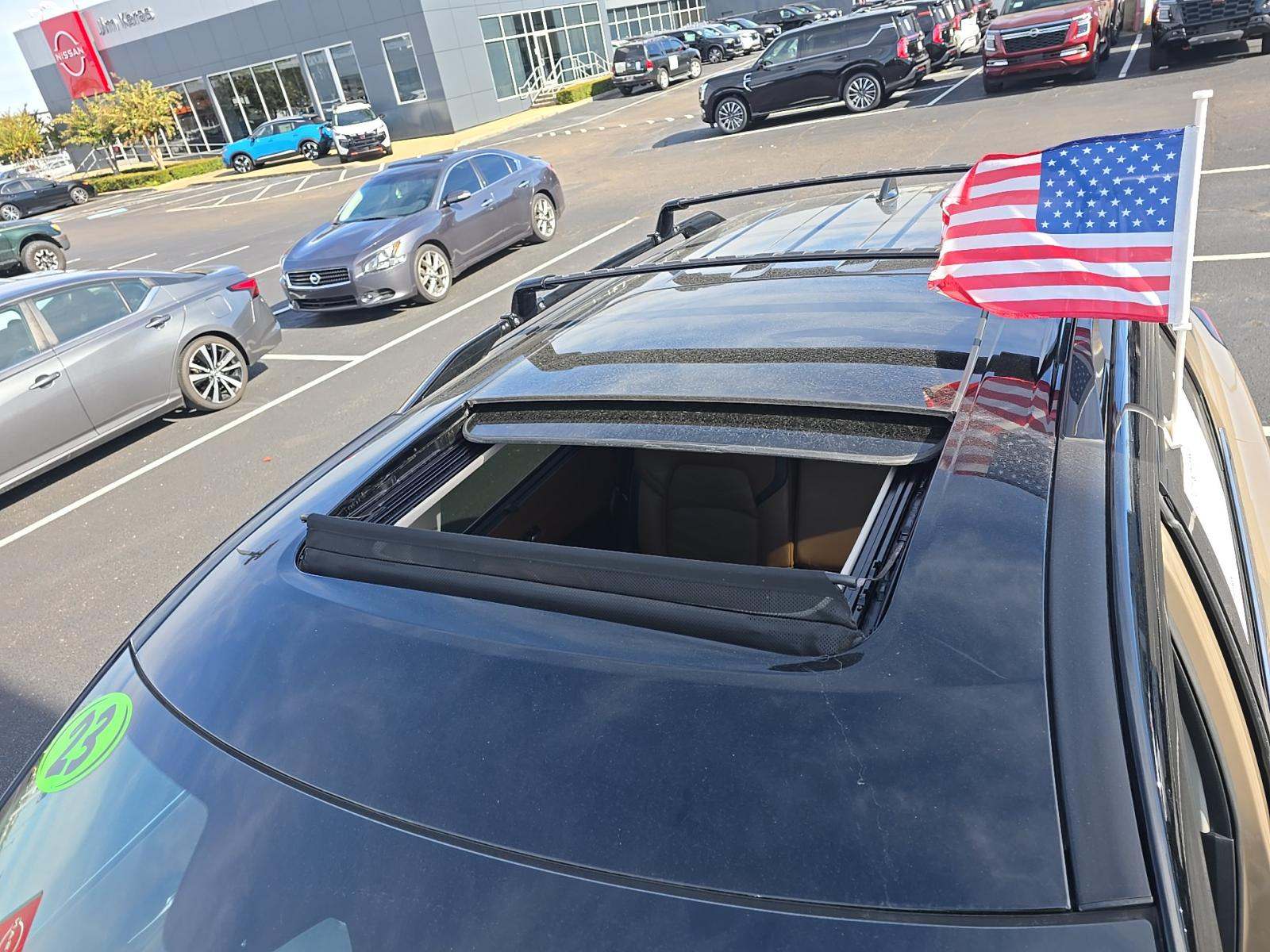 2023 Nissan Pathfinder Platinum FWD