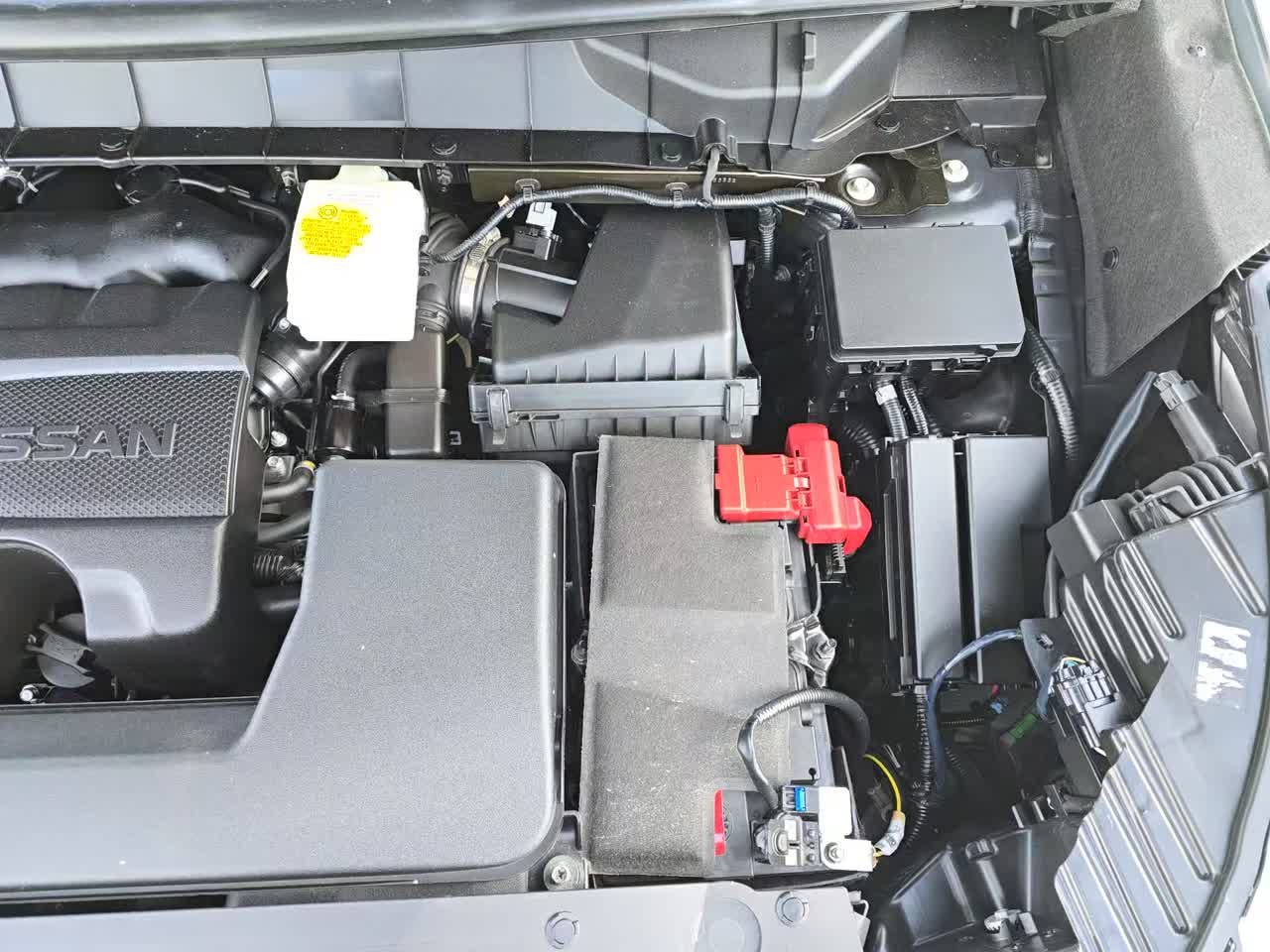 2023 Nissan Pathfinder Platinum FWD