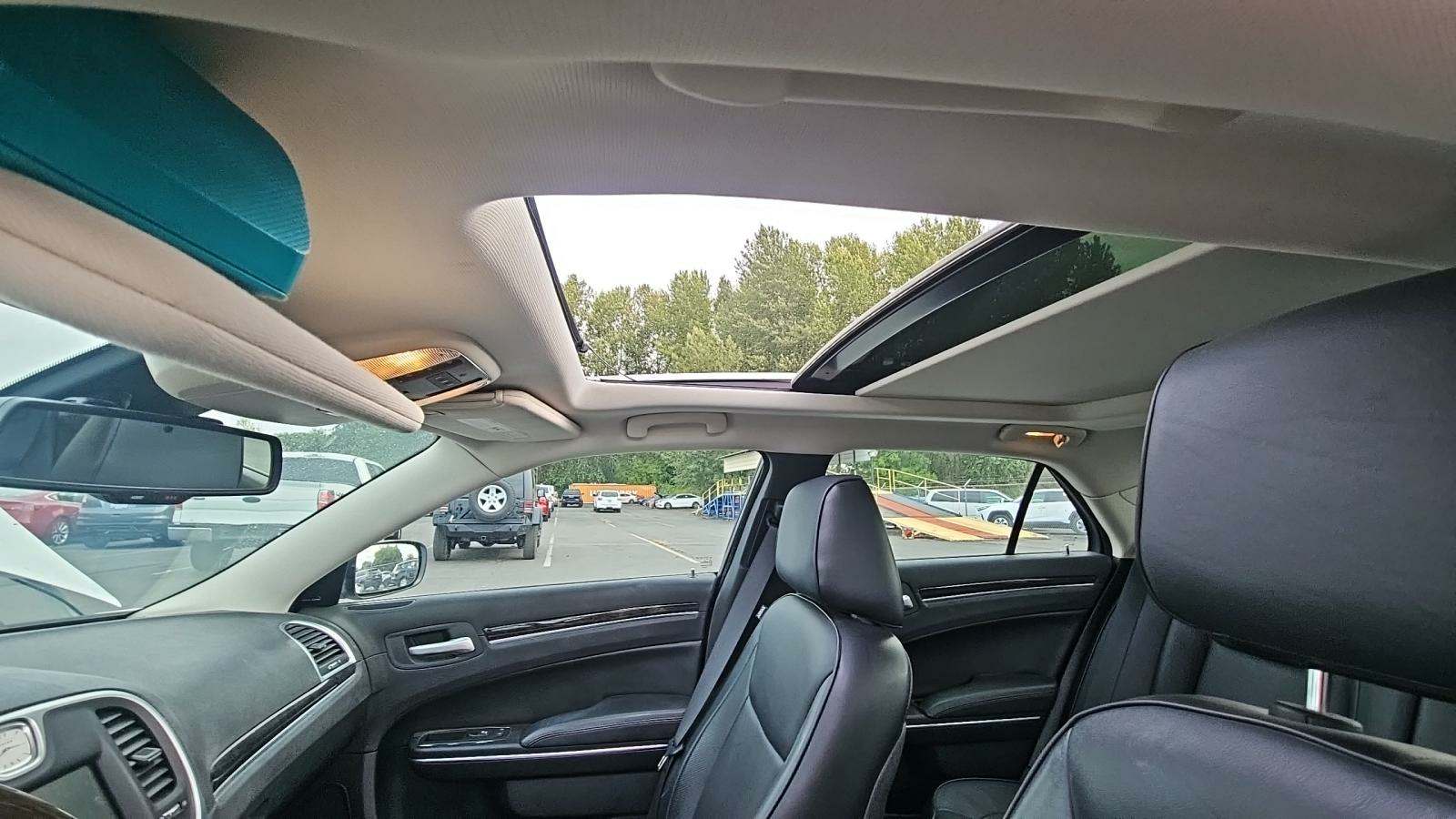 2016 Chrysler 300 C RWD