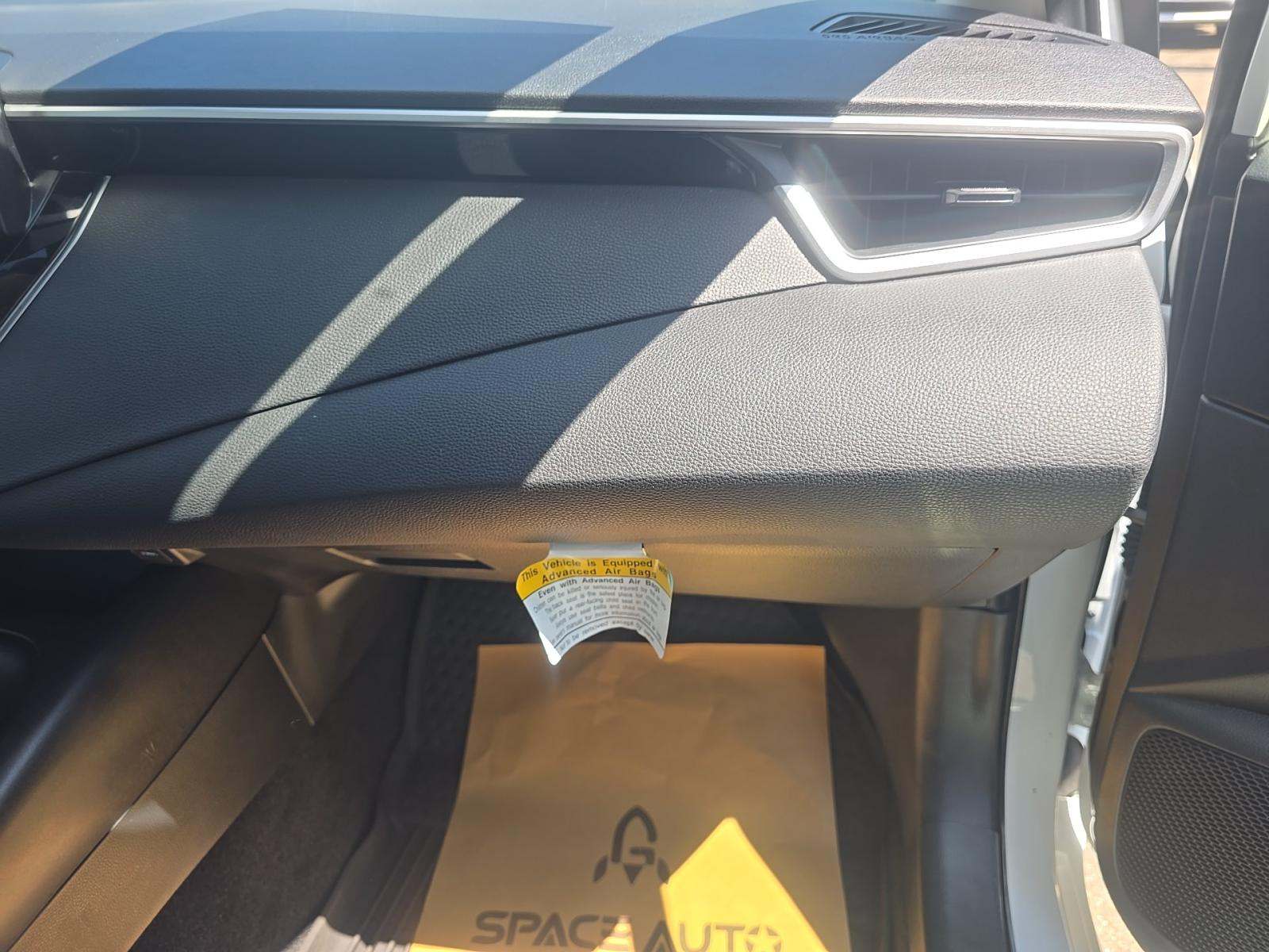 2024 Toyota Corolla Hybrid LE FWD