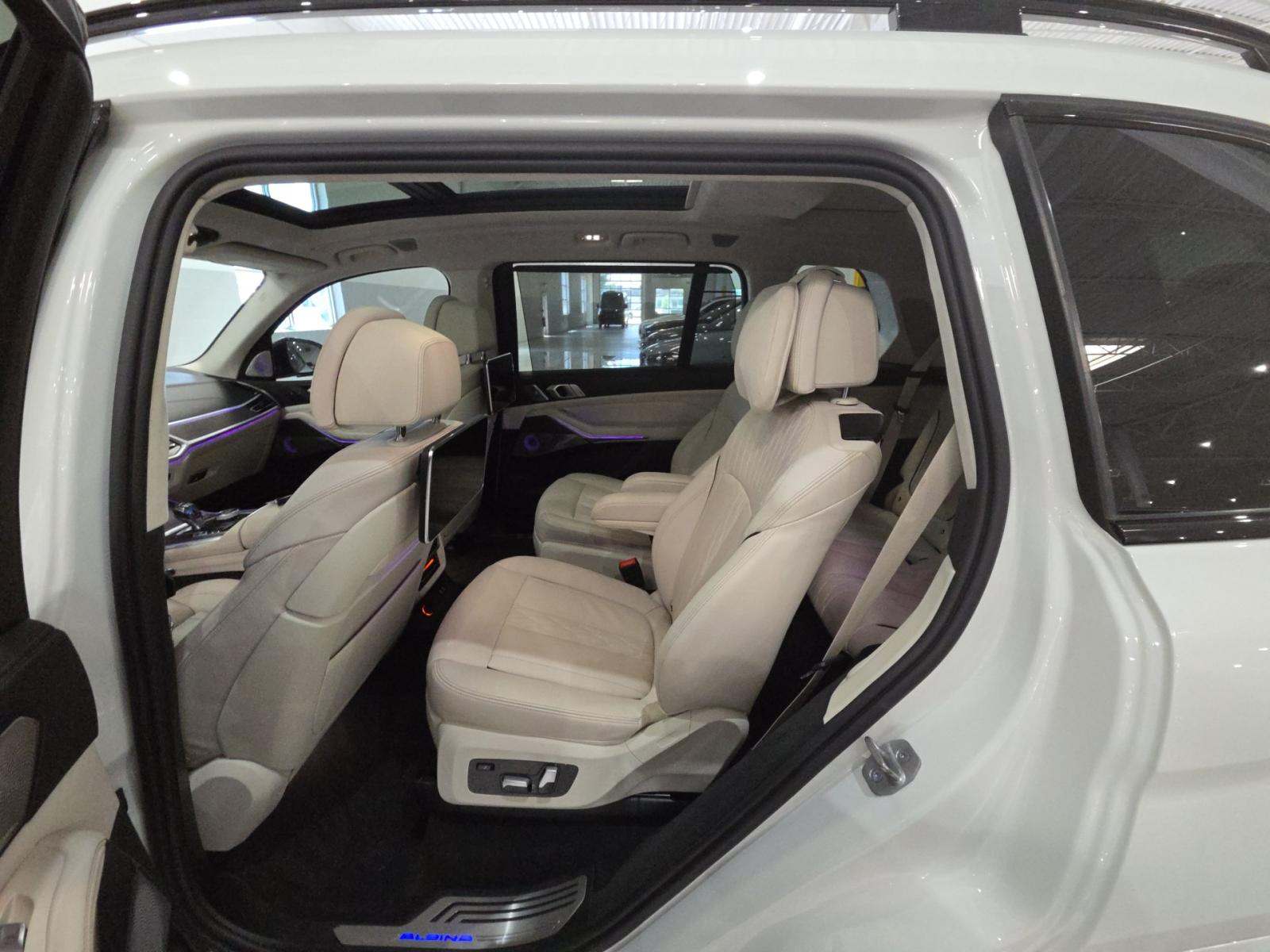 2022 BMW X7 ALPINA XB7 AWD