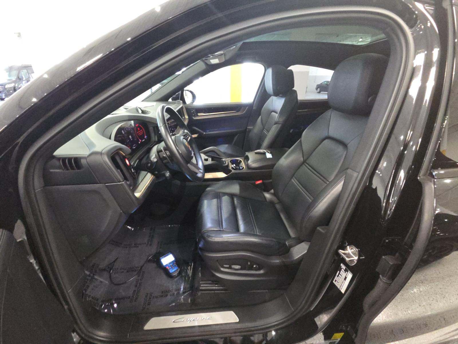 2024 Porsche Cayenne Base AWD
