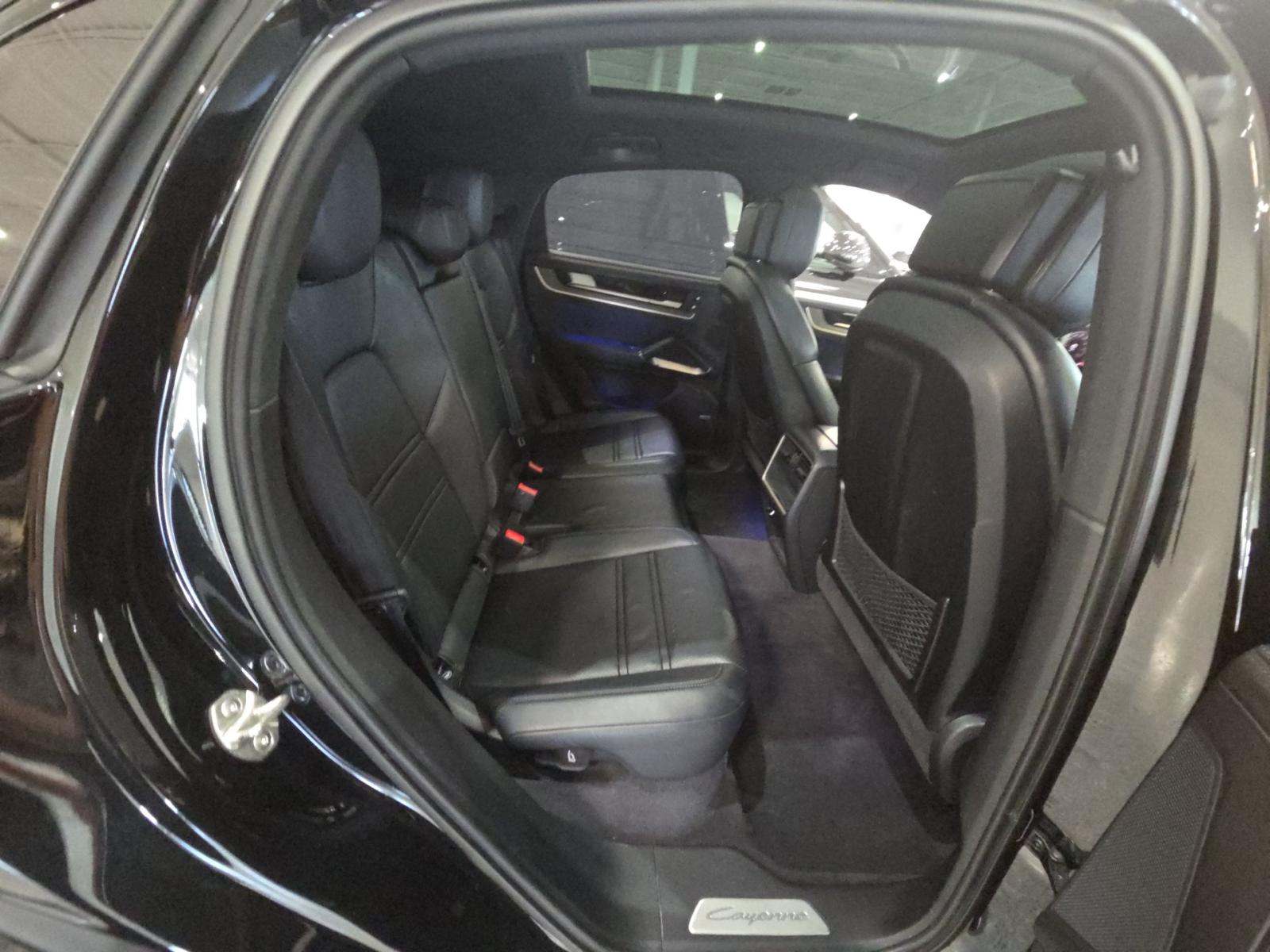 2024 Porsche Cayenne Base AWD