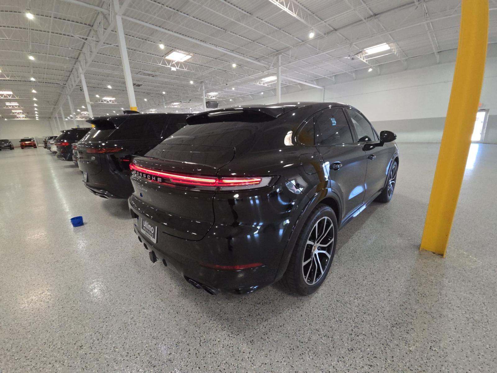 2024 Porsche Cayenne Base AWD