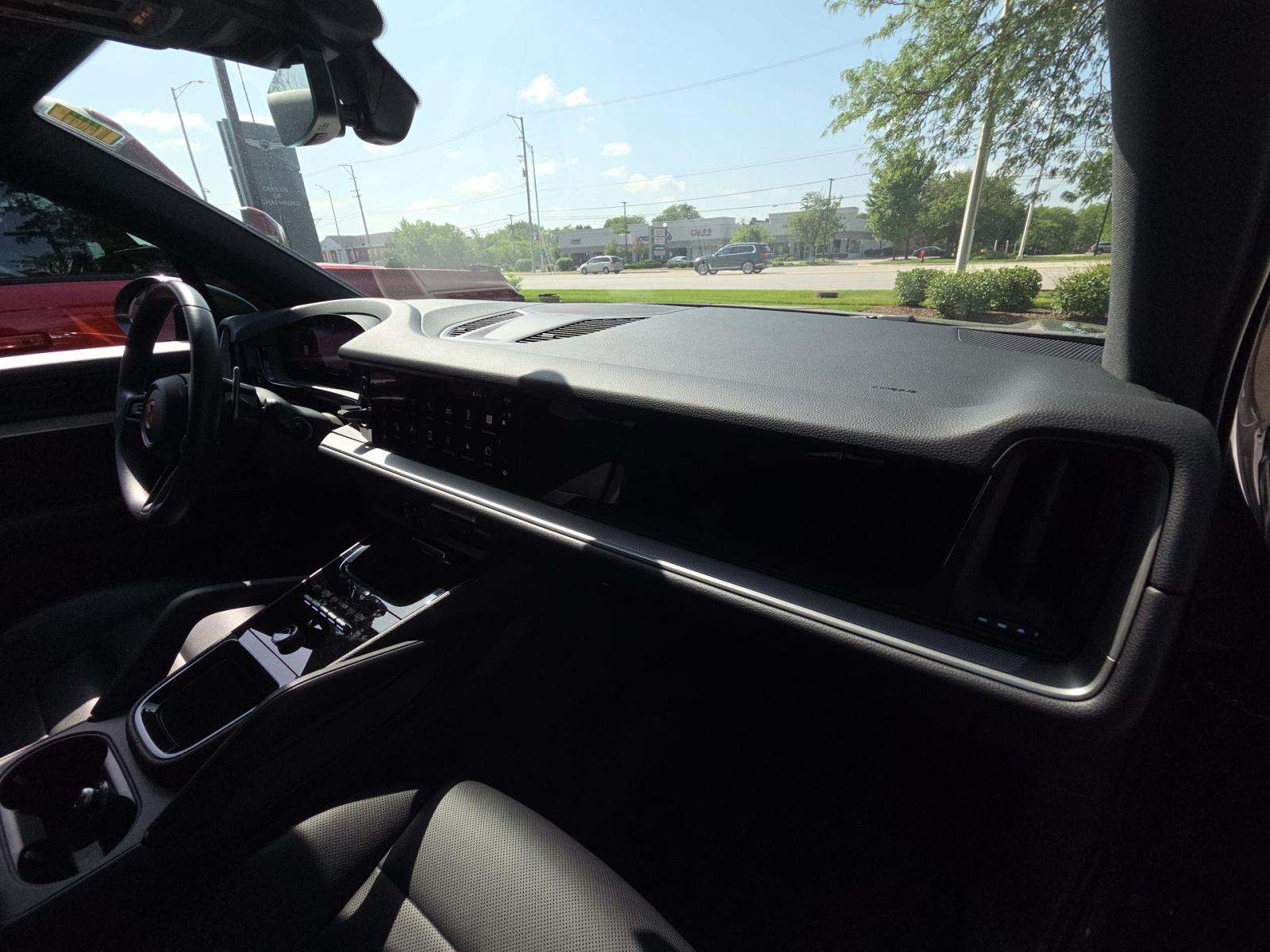 2024 Porsche Cayenne Base AWD