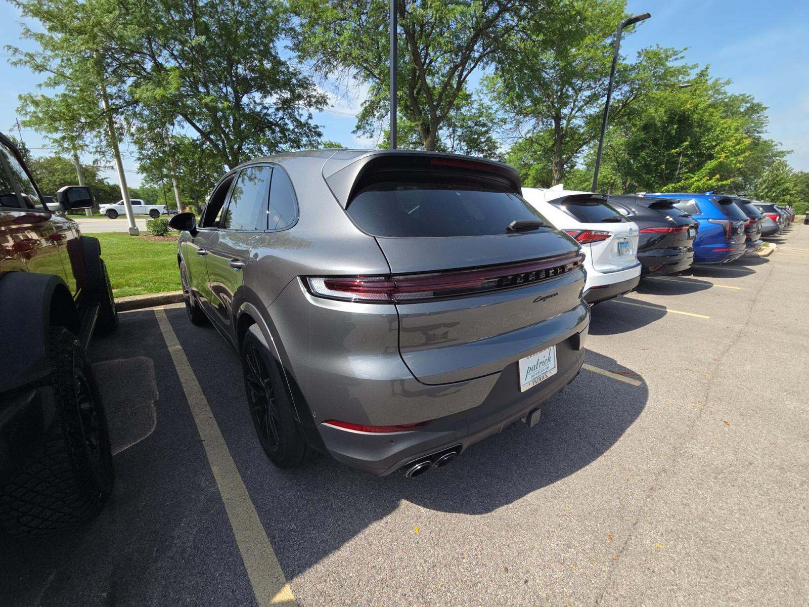 2024 Porsche Cayenne Base AWD