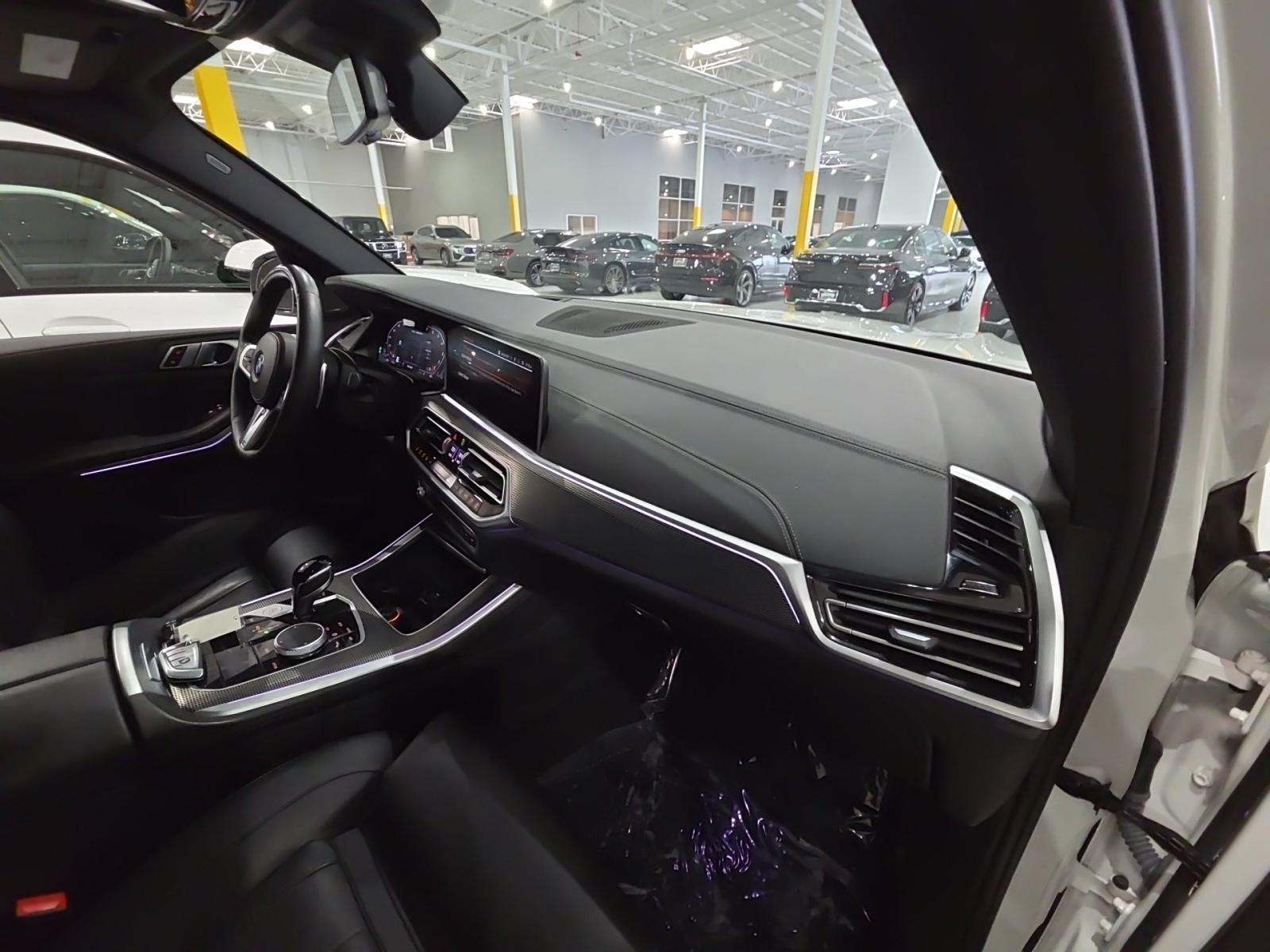 2022 BMW X5 M50i AWD