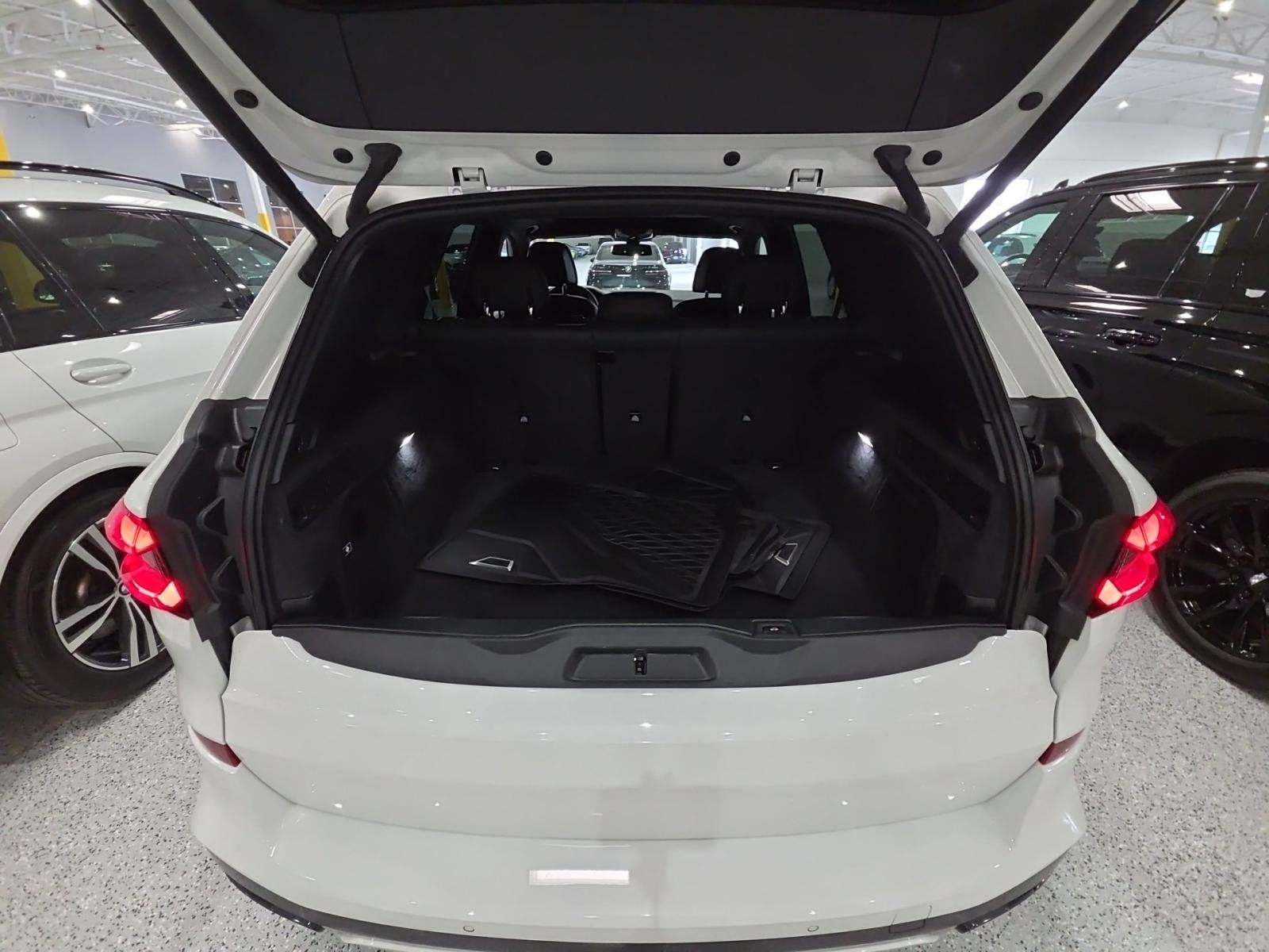 2022 BMW X5 M50i AWD