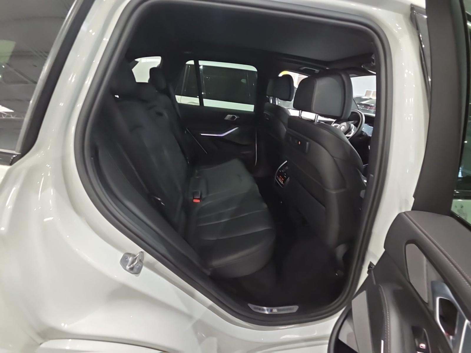 2022 BMW X5 M50i AWD