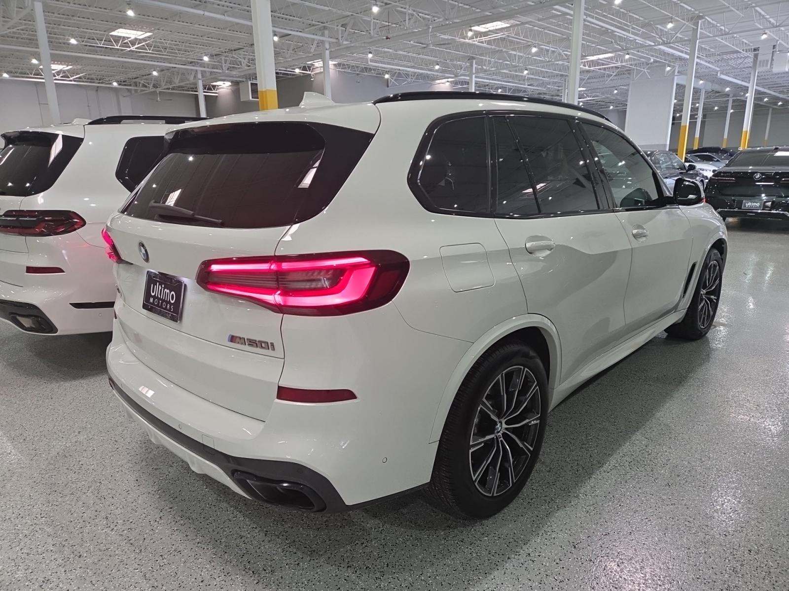 2022 BMW X5 M50i AWD