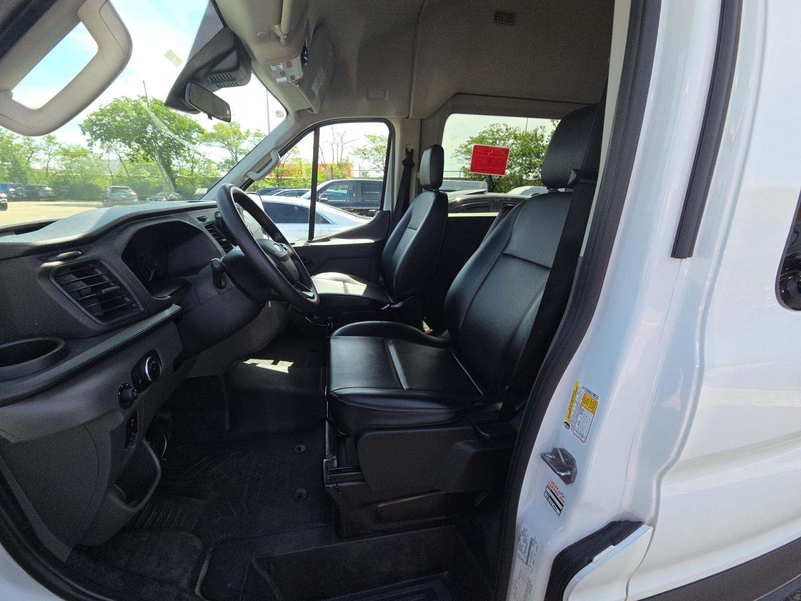 FORD TRANSIT 350 - 6