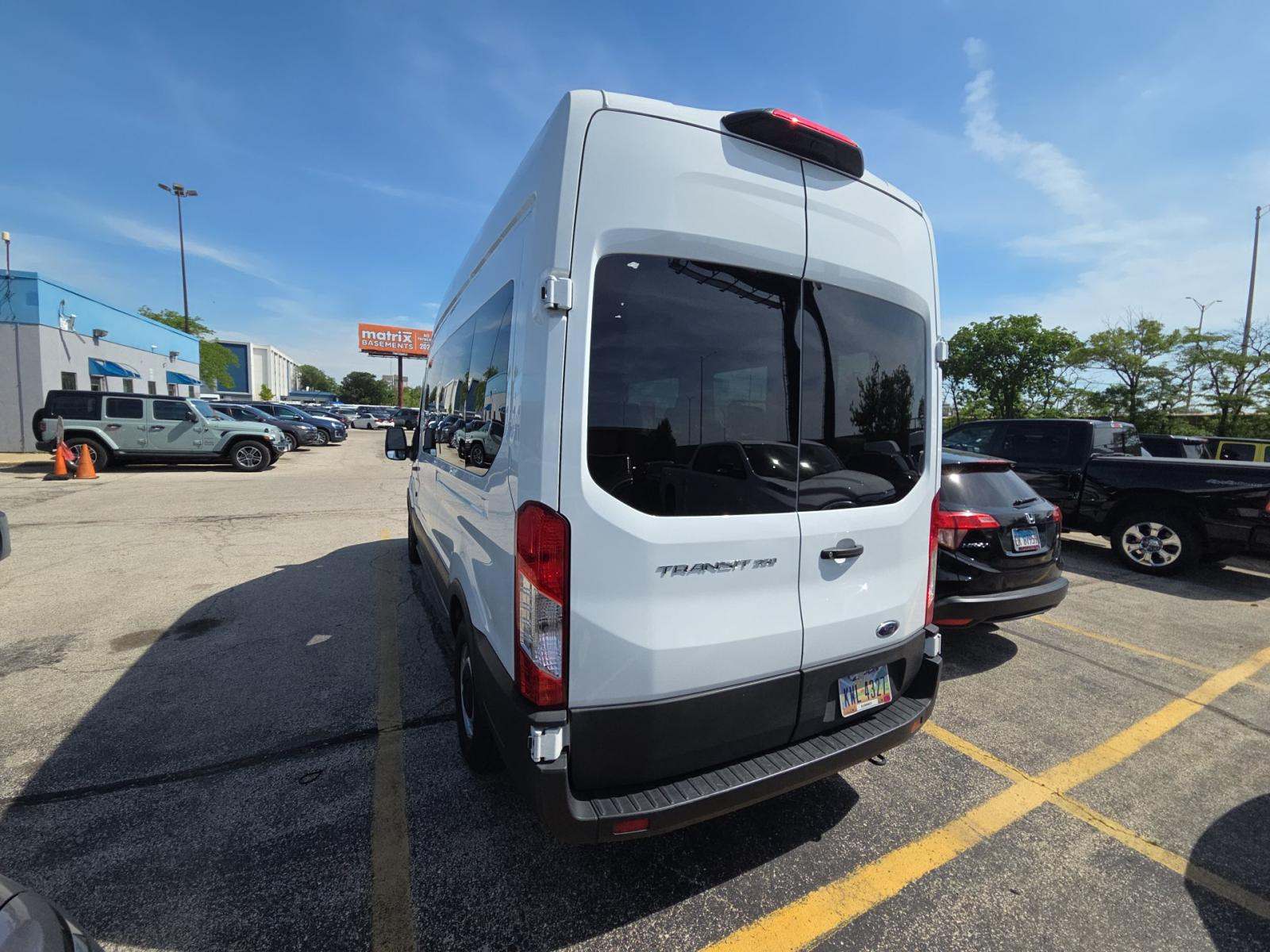 FORD TRANSIT 350 - 2