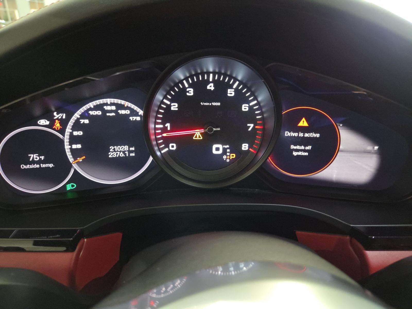 PORSCHE CAYENNE - 9
