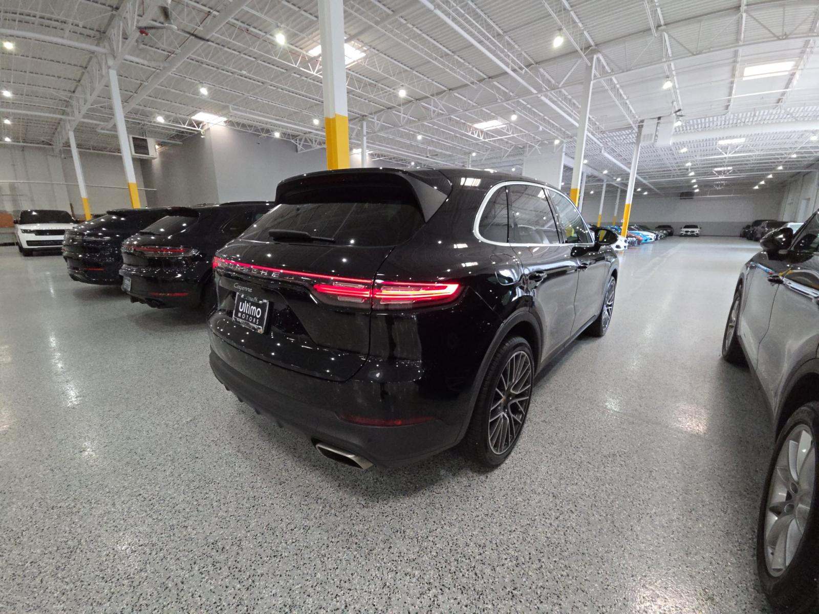 PORSCHE CAYENNE - 3