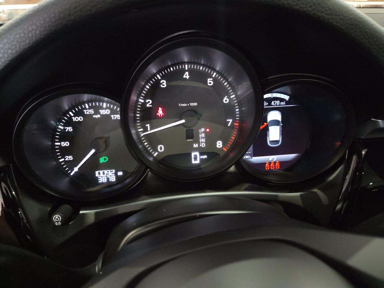 2025 Porsche Macan Base AWD