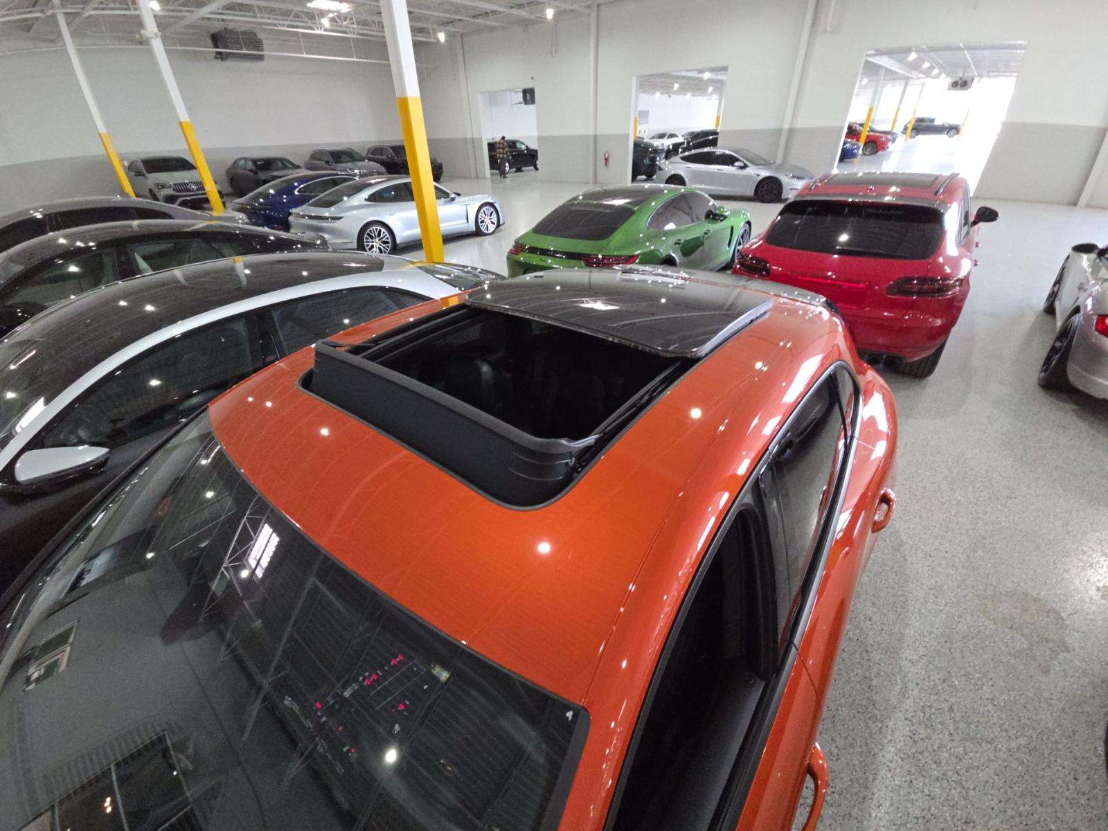 2025 Porsche Macan Base AWD