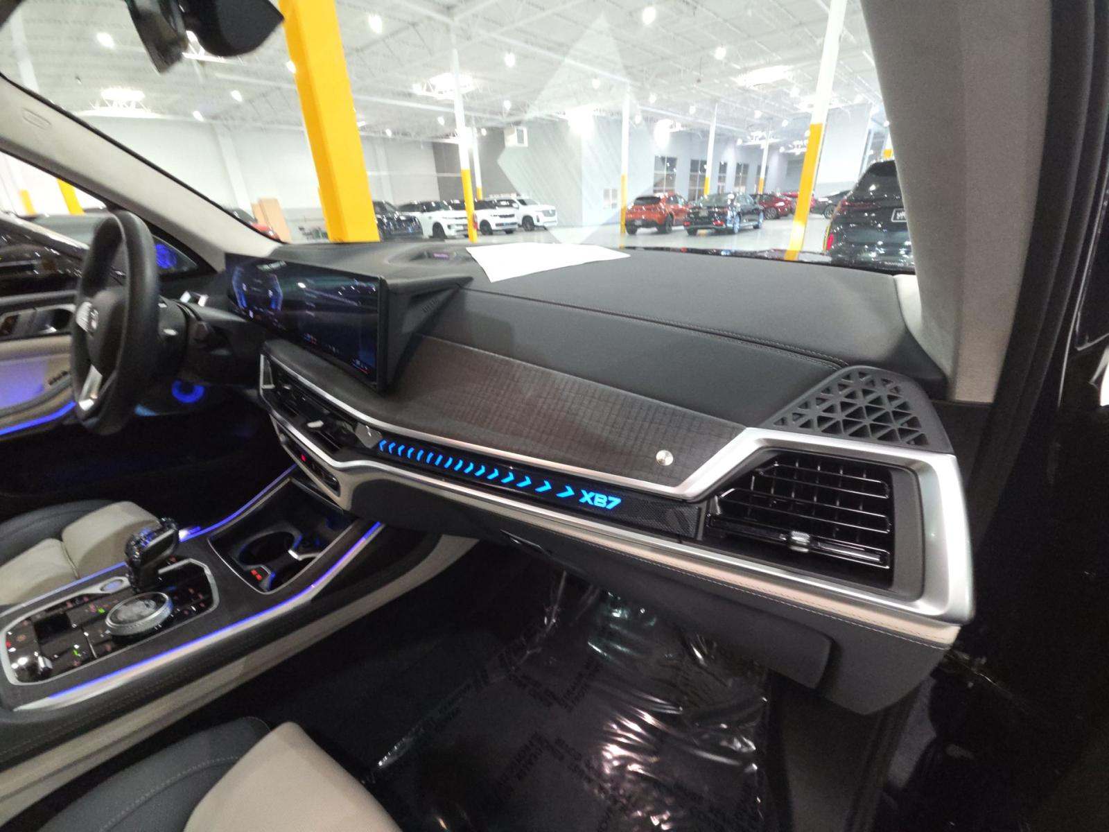 2026 BMW X7 ALPINA XB7 AWD