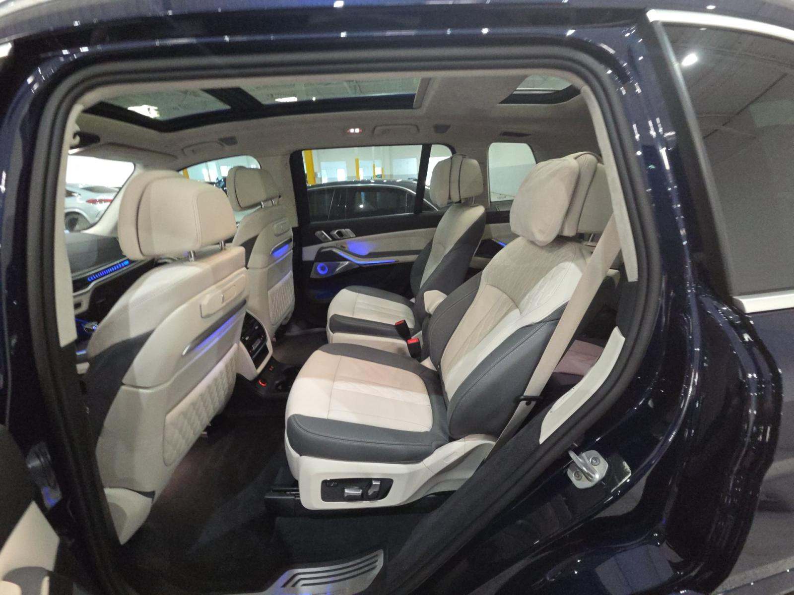 2026 BMW X7 ALPINA XB7 AWD