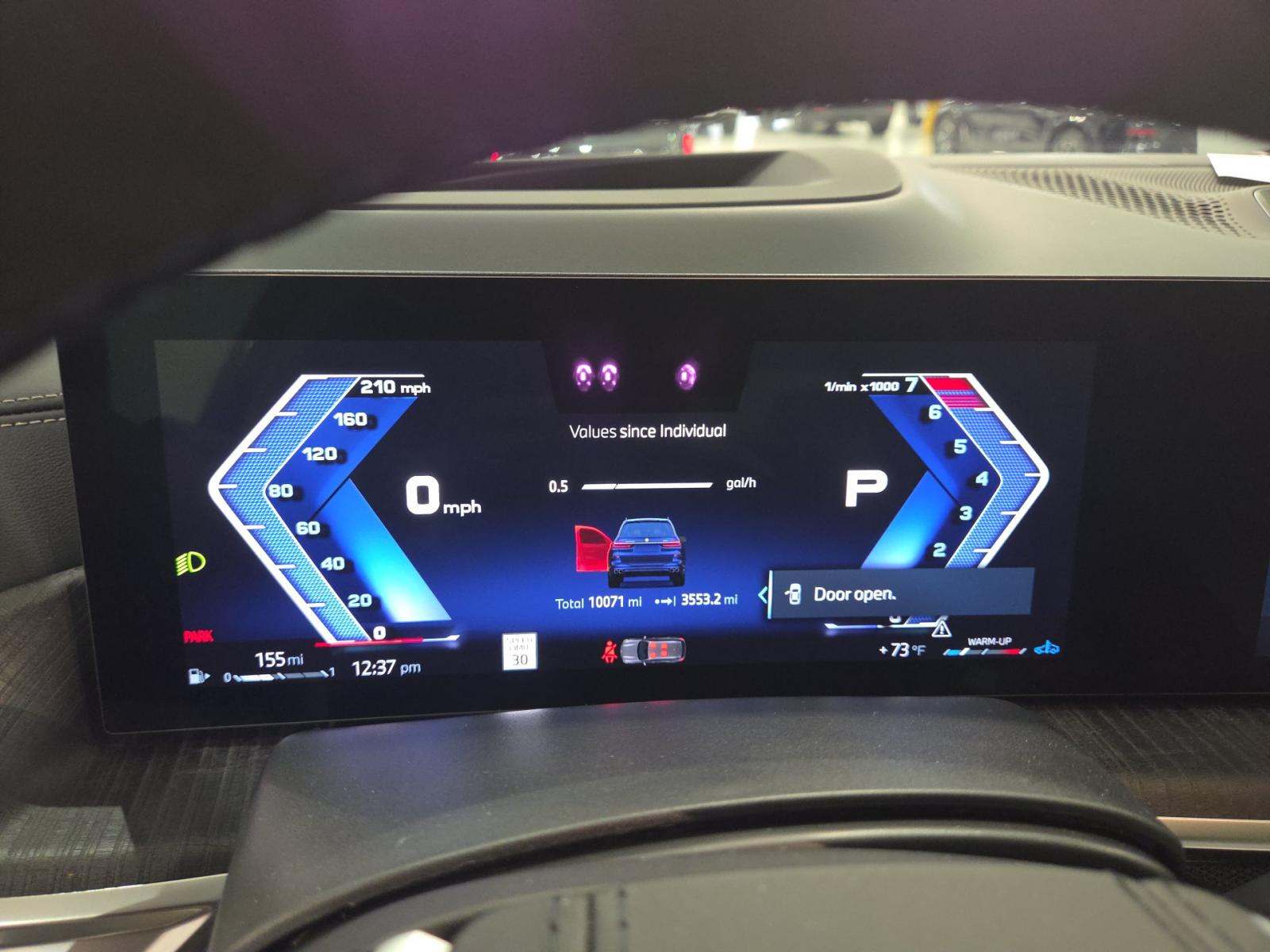 2026 BMW X7 ALPINA XB7 AWD