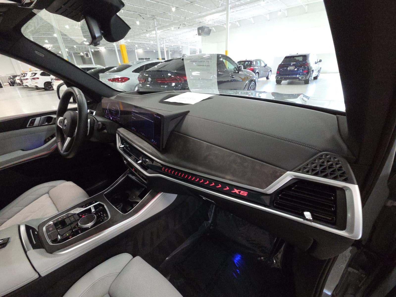 2025 BMW X5 xDrive50e AWD