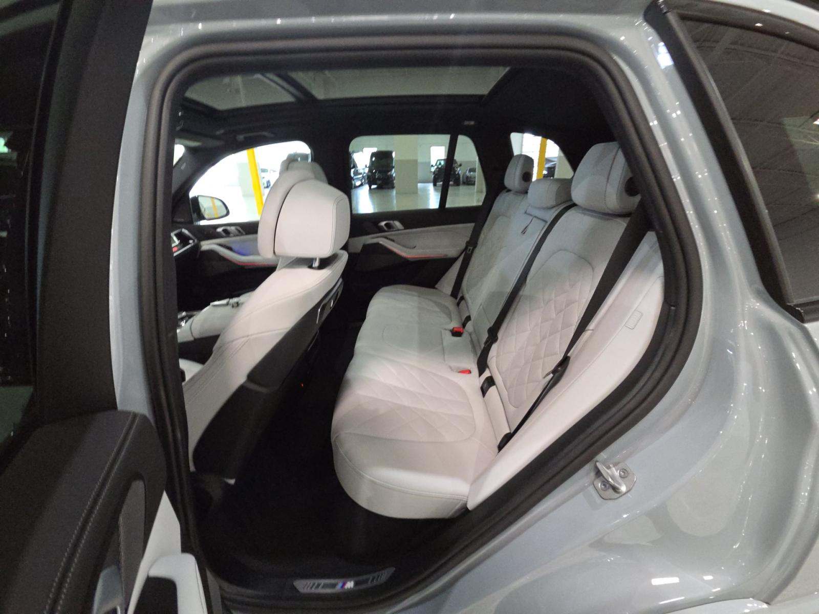 2025 BMW X5 xDrive50e AWD