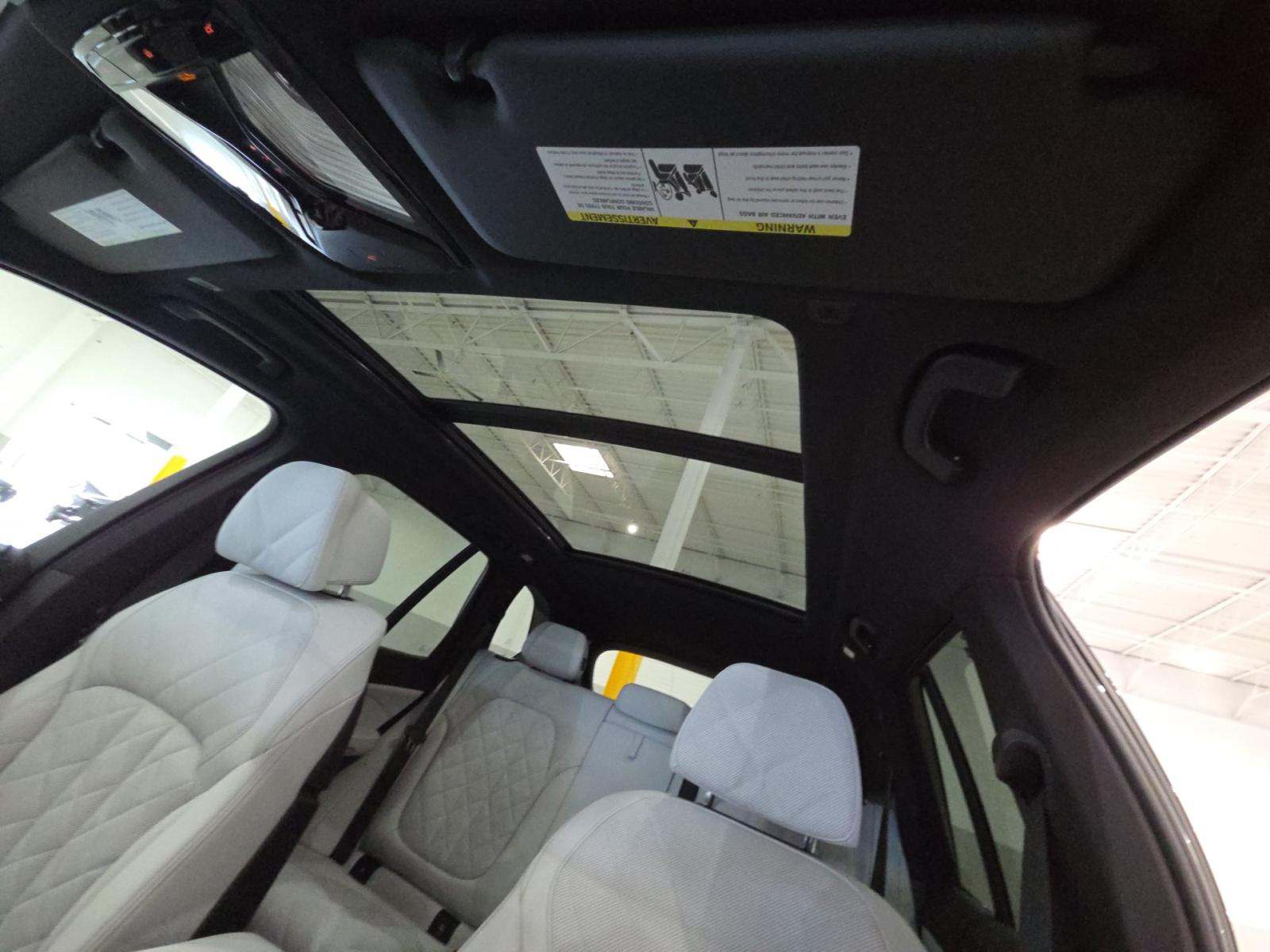2025 BMW X5 xDrive50e AWD
