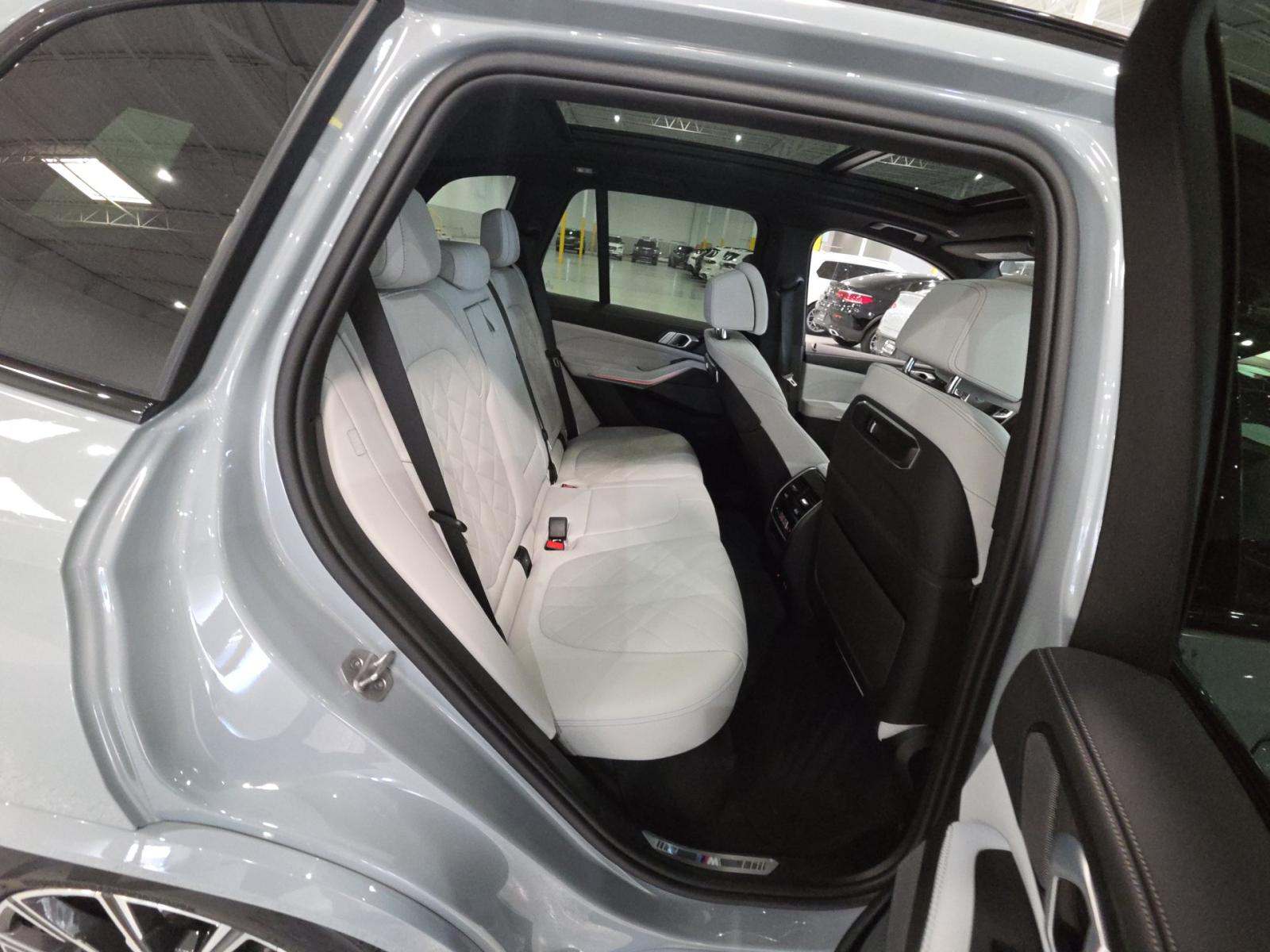 2025 BMW X5 xDrive50e AWD