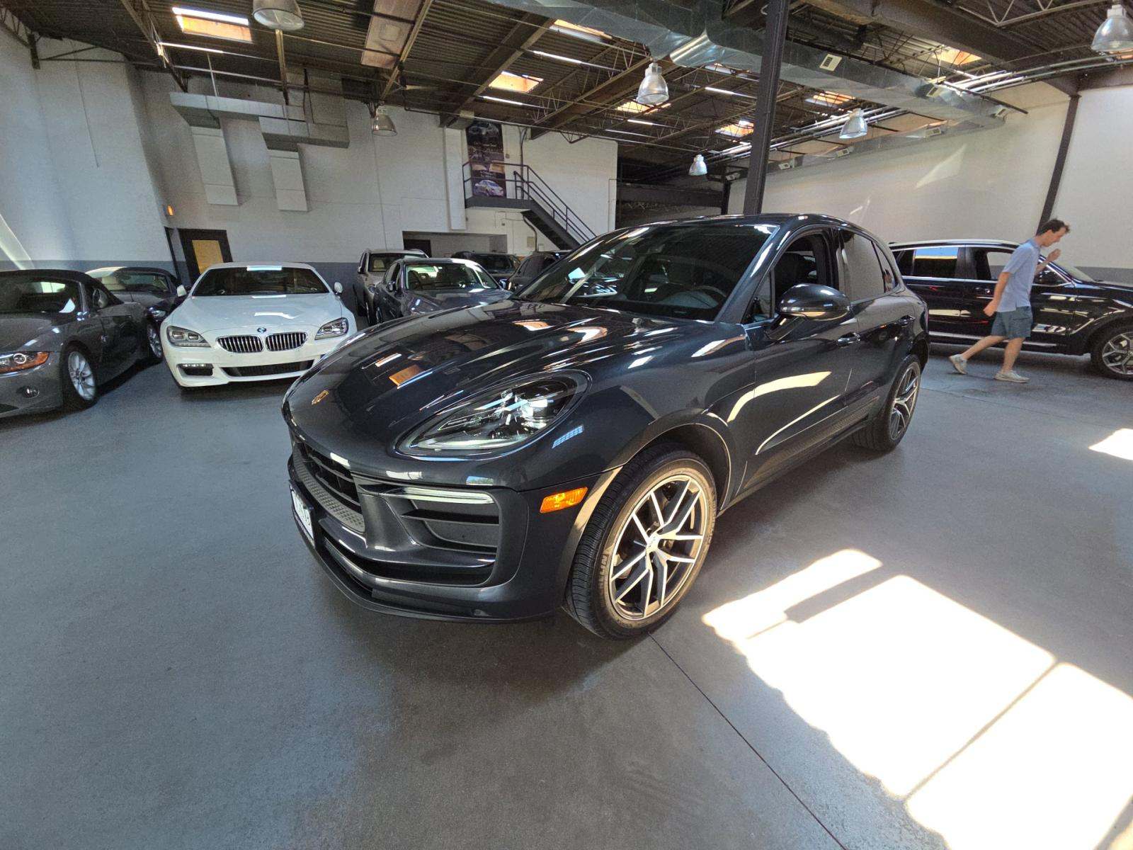 2024 Porsche Macan Base AWD