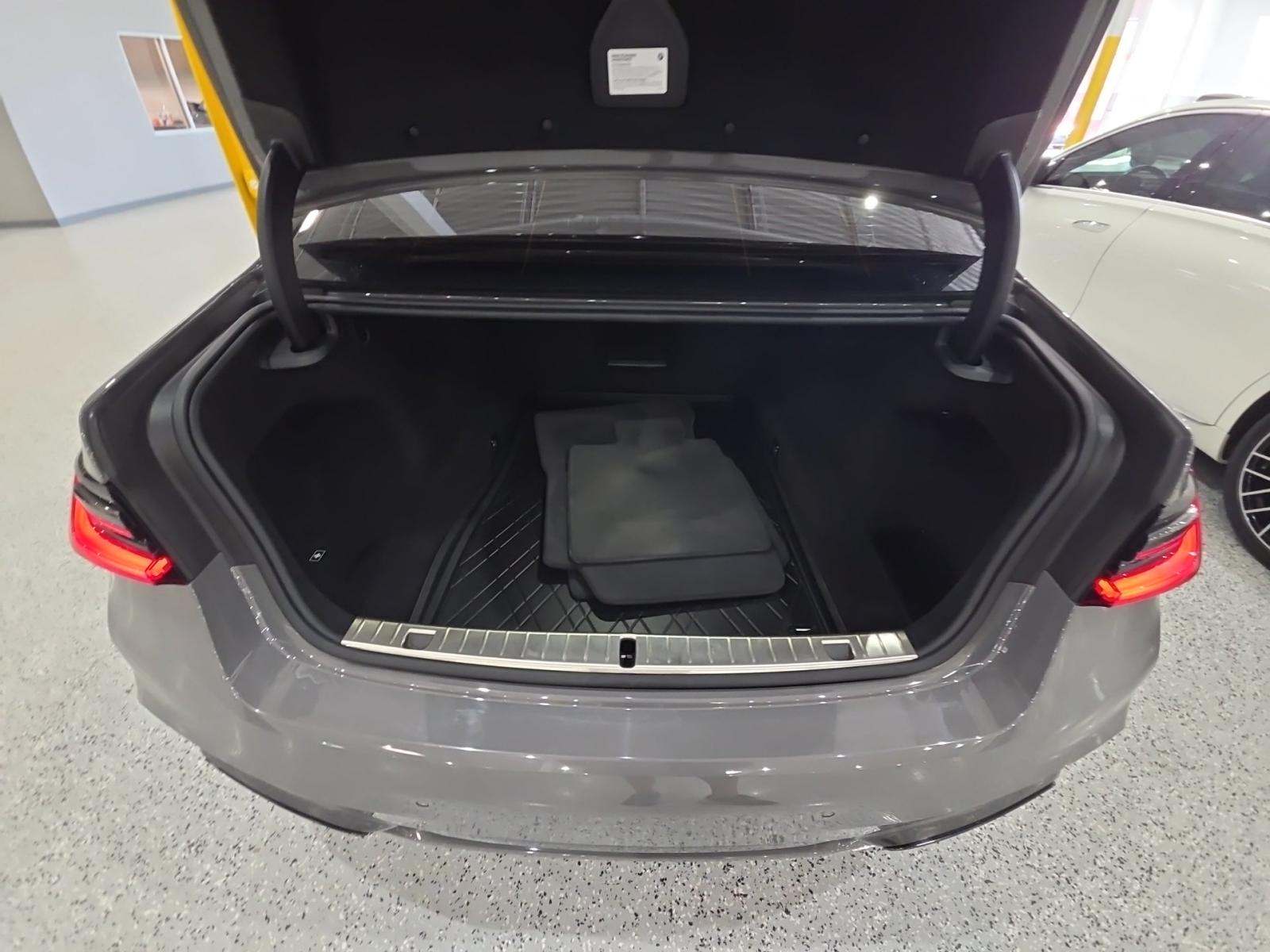 2022 BMW 7 Series 750i xDrive AWD