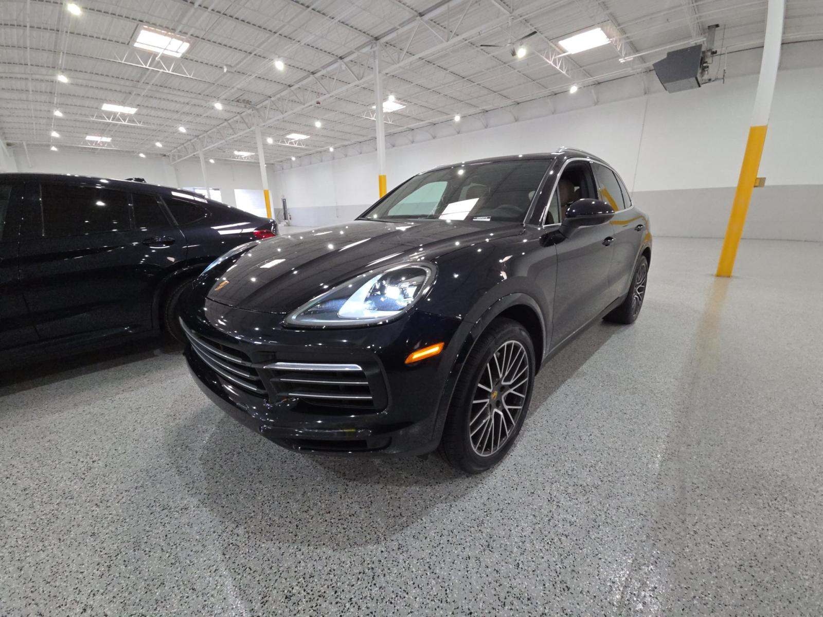 PORSCHE CAYENNE - 1