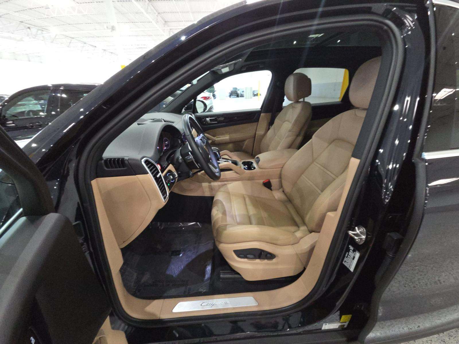PORSCHE CAYENNE - 6