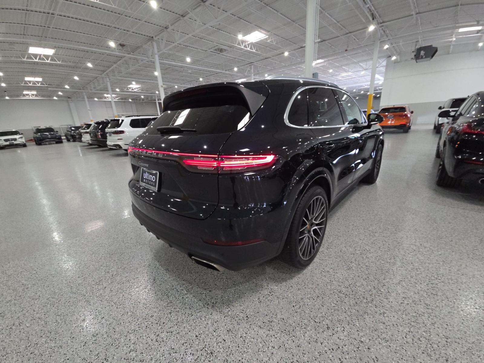 PORSCHE CAYENNE - 3