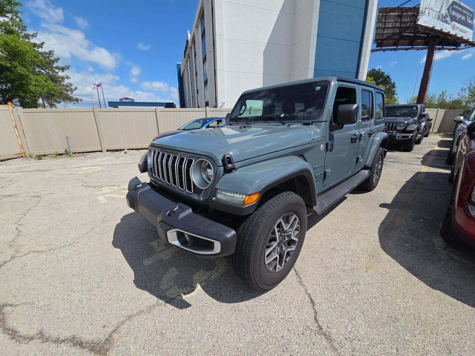2024 Jeep Wrangler Sahara AWD