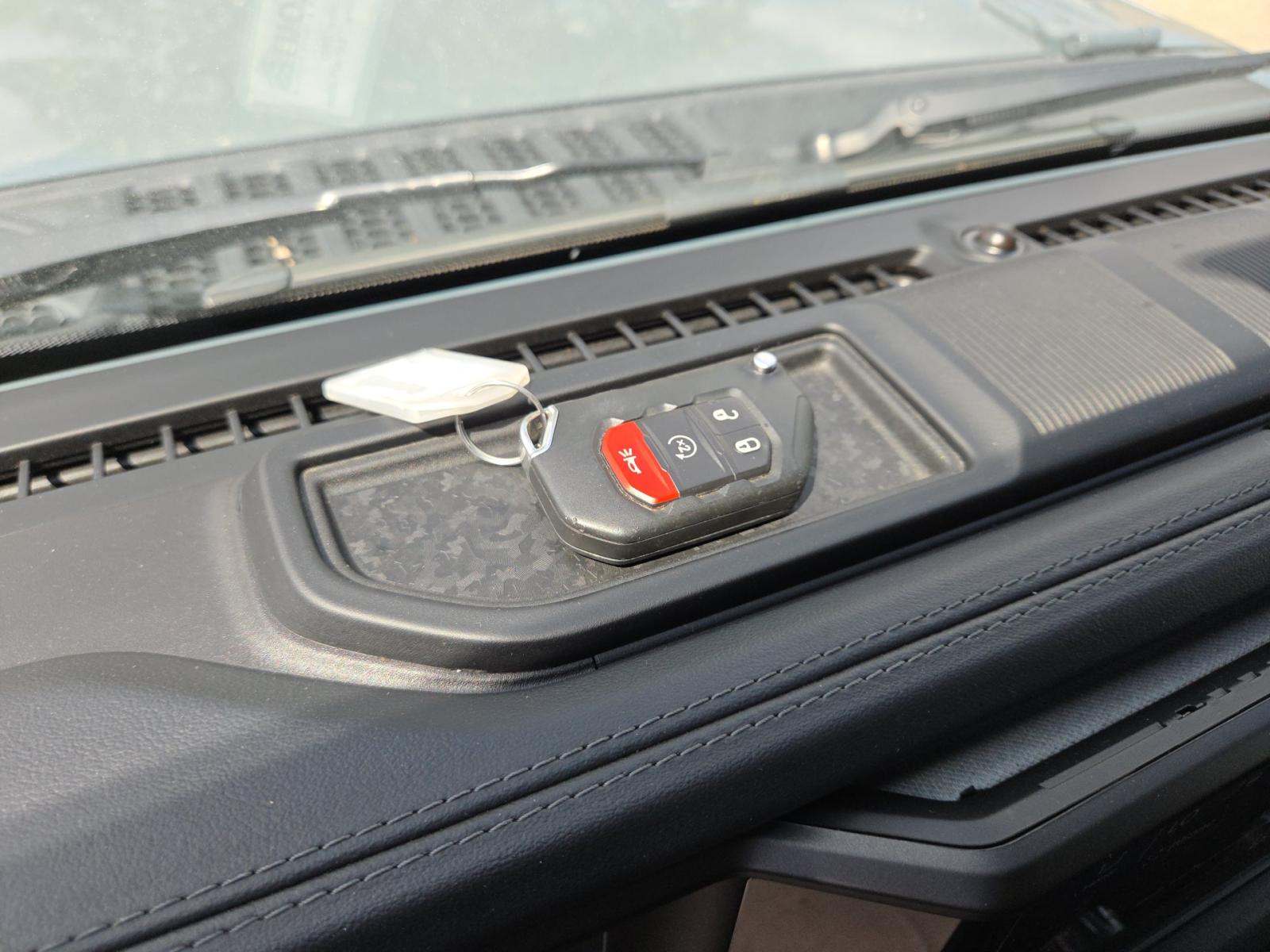 2024 Jeep Wrangler Sahara AWD