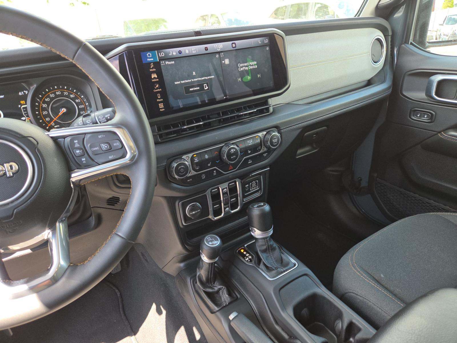 2024 Jeep Wrangler Sahara AWD