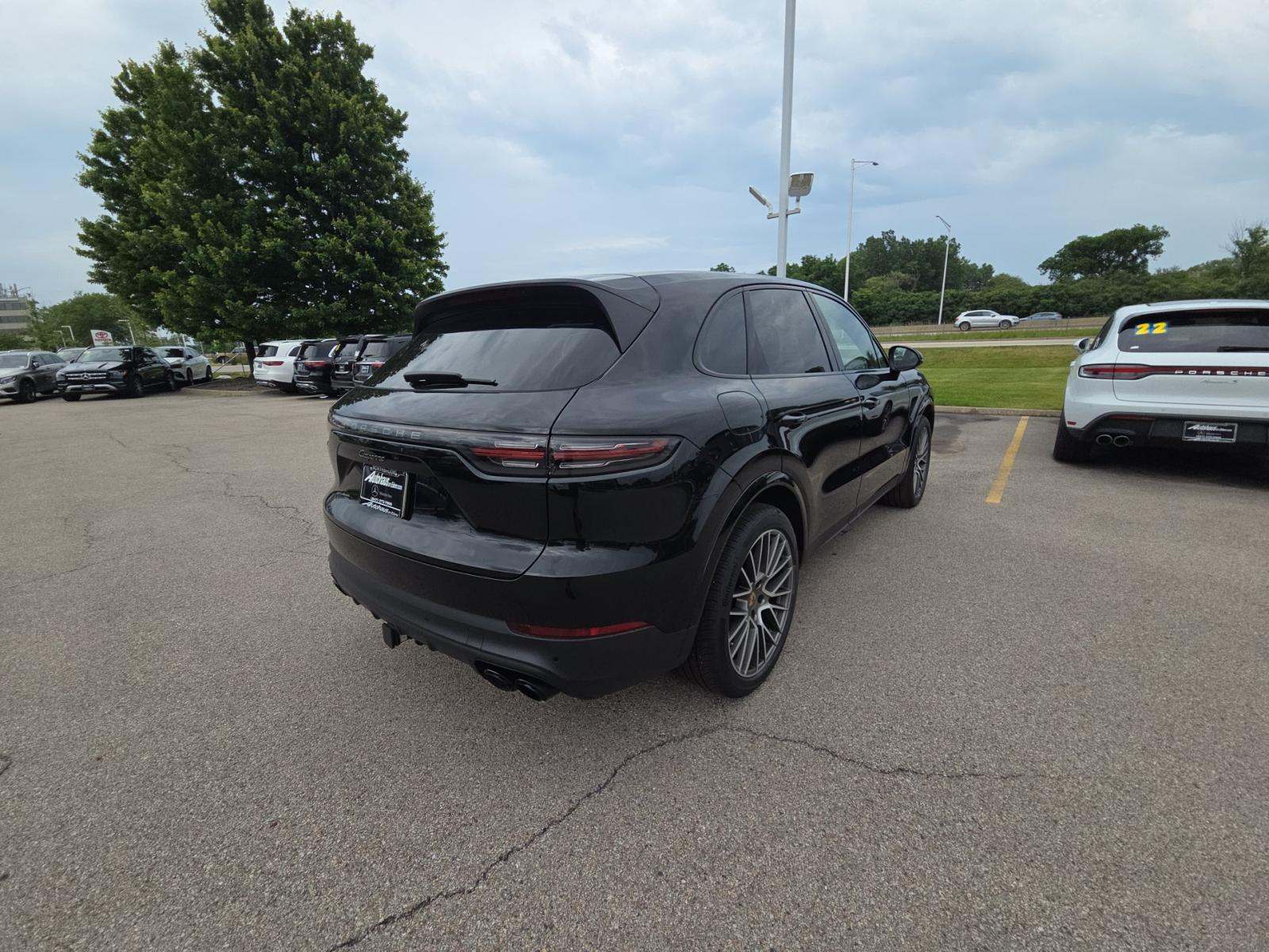 PORSCHE CAYENNE - 3