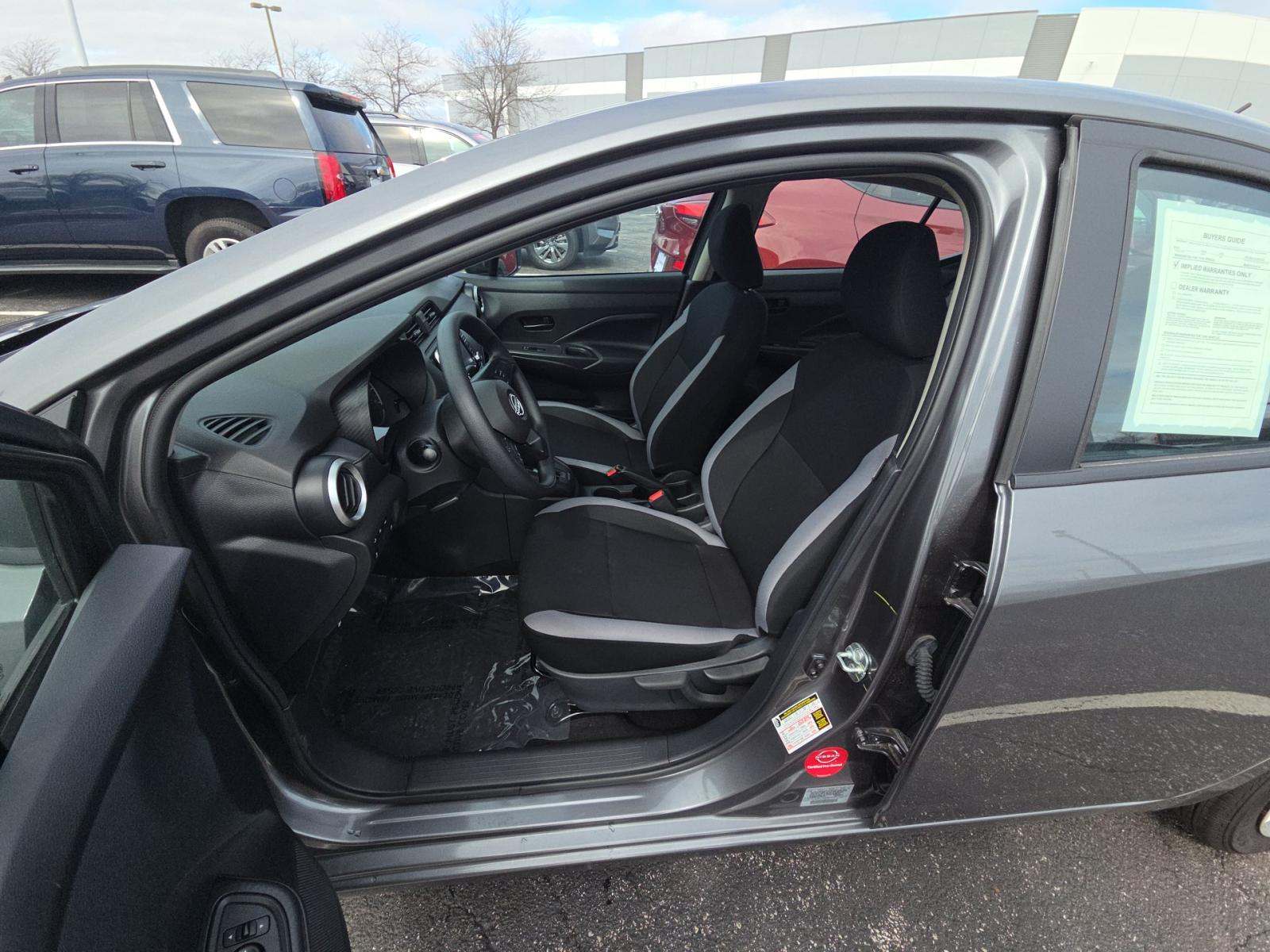 NISSAN VERSA - 6