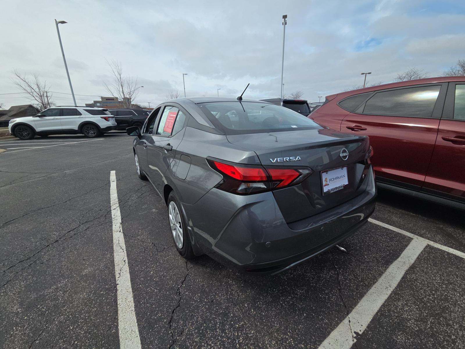 NISSAN VERSA - 2