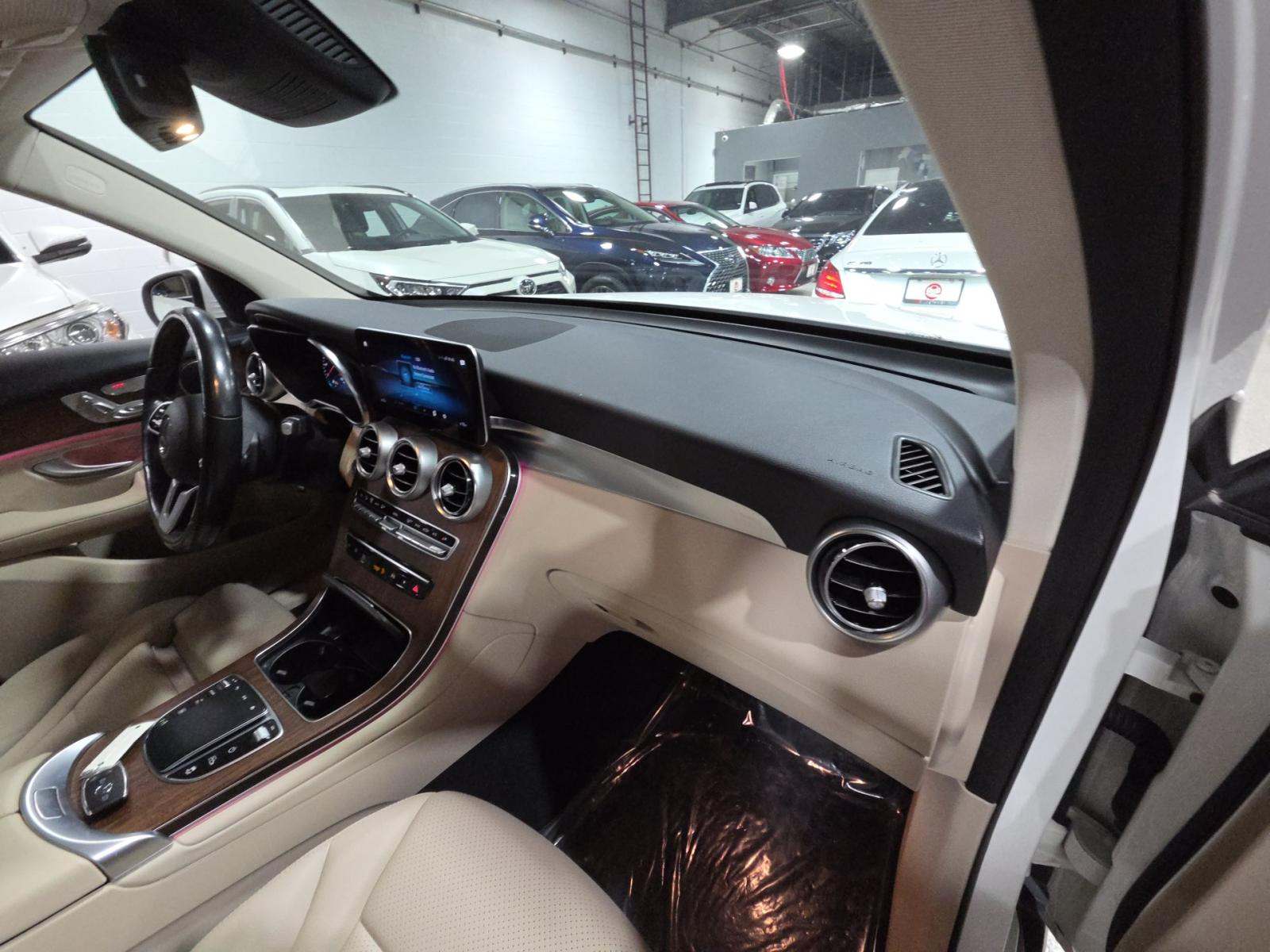 2022 Mercedes-Benz GLC GLC 300 AWD