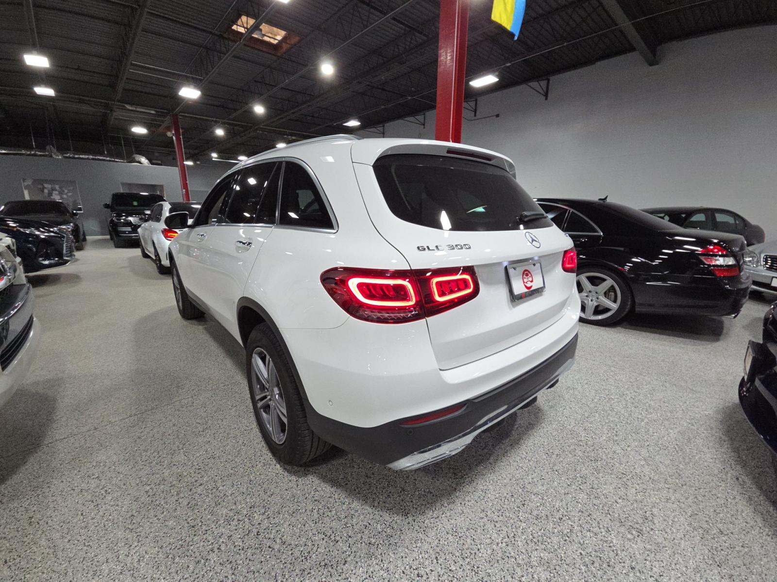 2022 Mercedes-Benz GLC GLC 300 AWD