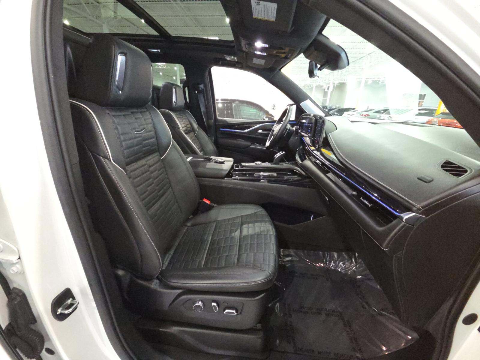 2024 Cadillac Escalade V-Series AWD